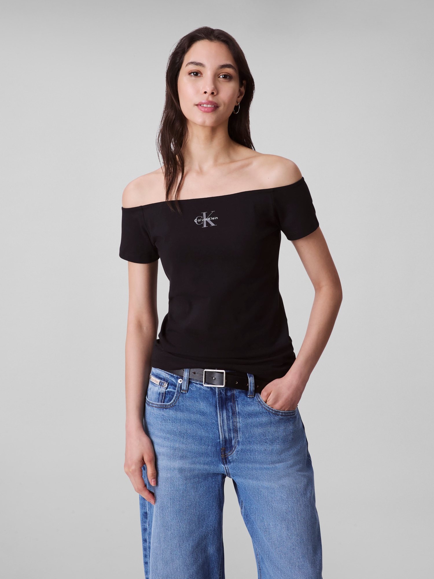 Calvin Klein Jeans Blusentop »MNGRM OFF SHLDR STRT«, Mit tiefem Rundhalsausschnitt von Calvin Klein Jeans