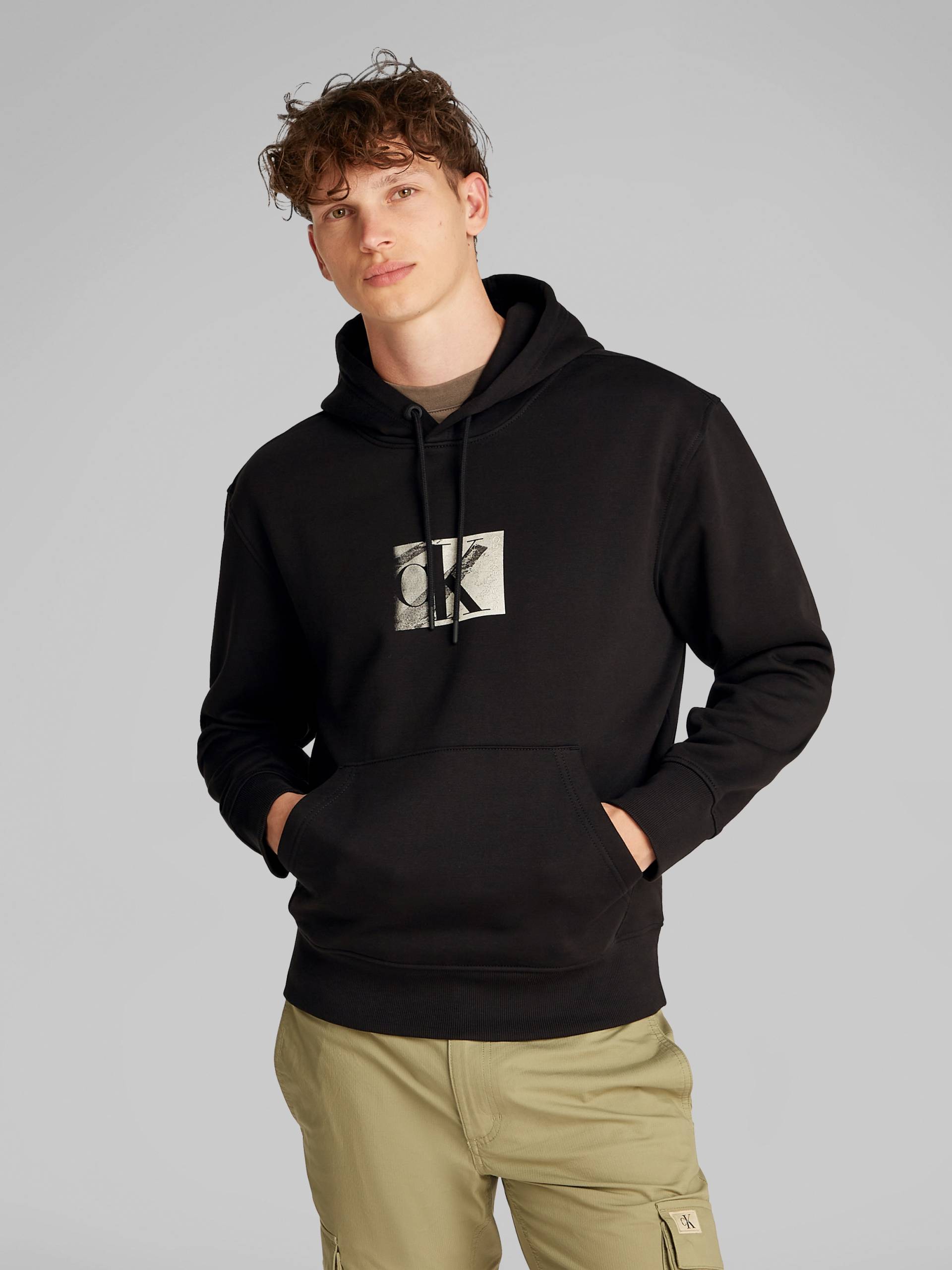 Calvin Klein Jeans Hoodie »SMALL CK BOX HOODIE«, Kängurutasche, Logodruck Calvin Klein Jeans Hoodie »SMALL CK BOX HOODIE«, Kängurutasche, Logodruck von Calvin Klein Jeans