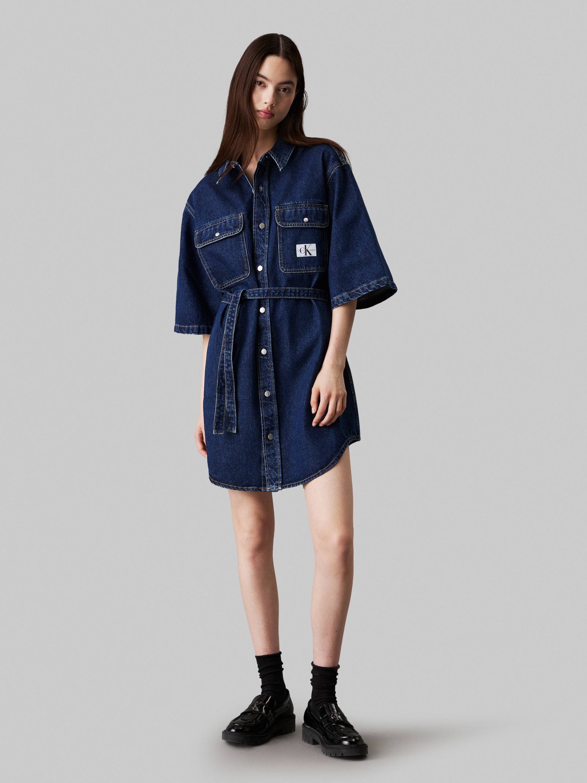 Calvin Klein Jeans Jeanskleid »UTILITY BELTED SHIRT DRESS«, mit Logopatch Calvin Klein Jeans Jeanskleid »UTILITY BELTED SHIRT DRESS«, mit Logopatch von Calvin Klein Jeans