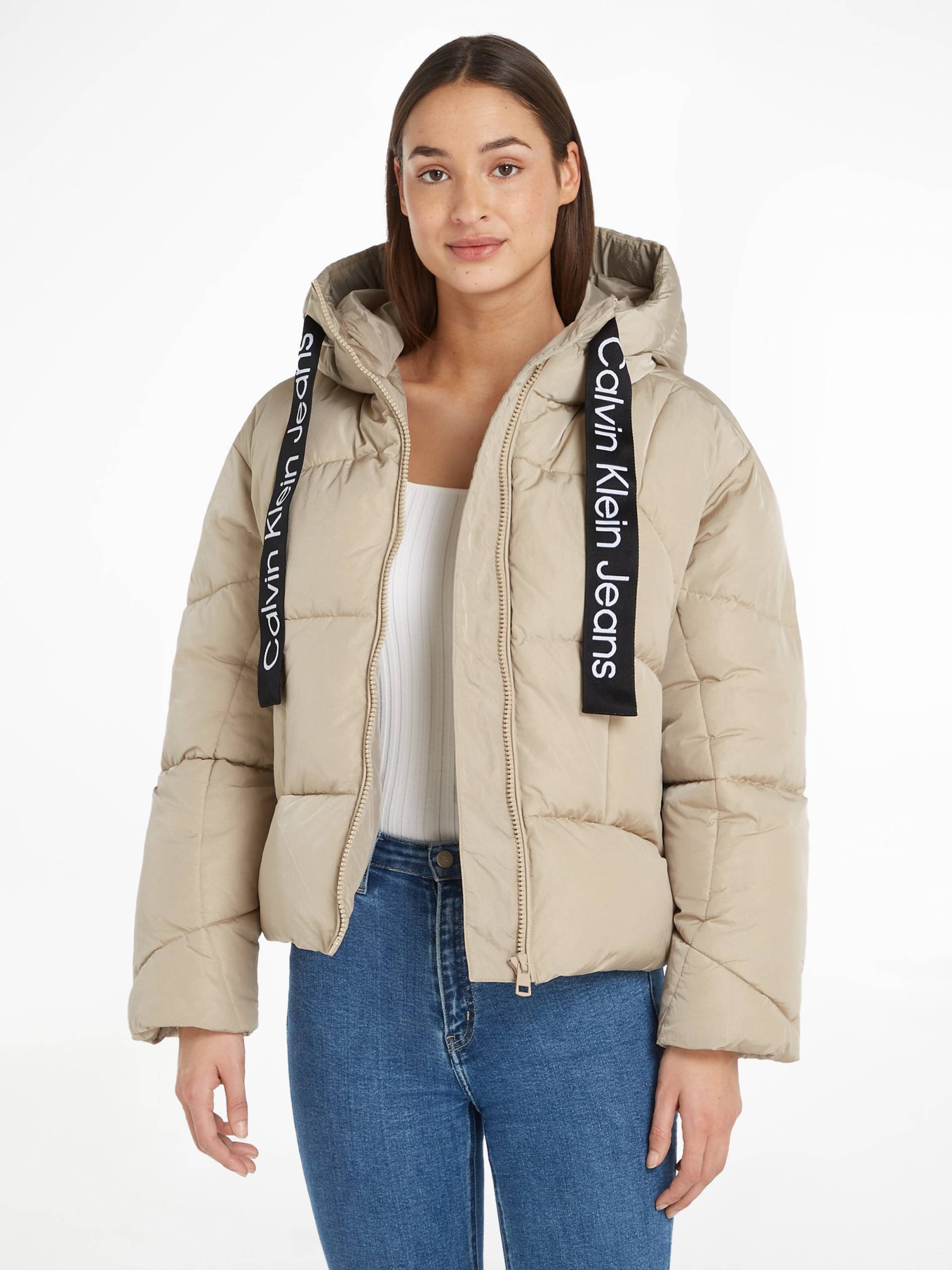 Calvin Klein Jeans Outdoorjacke »LOGO DRAWSTRING SHORT PUFFER«, mit Kapuze von Calvin Klein Jeans