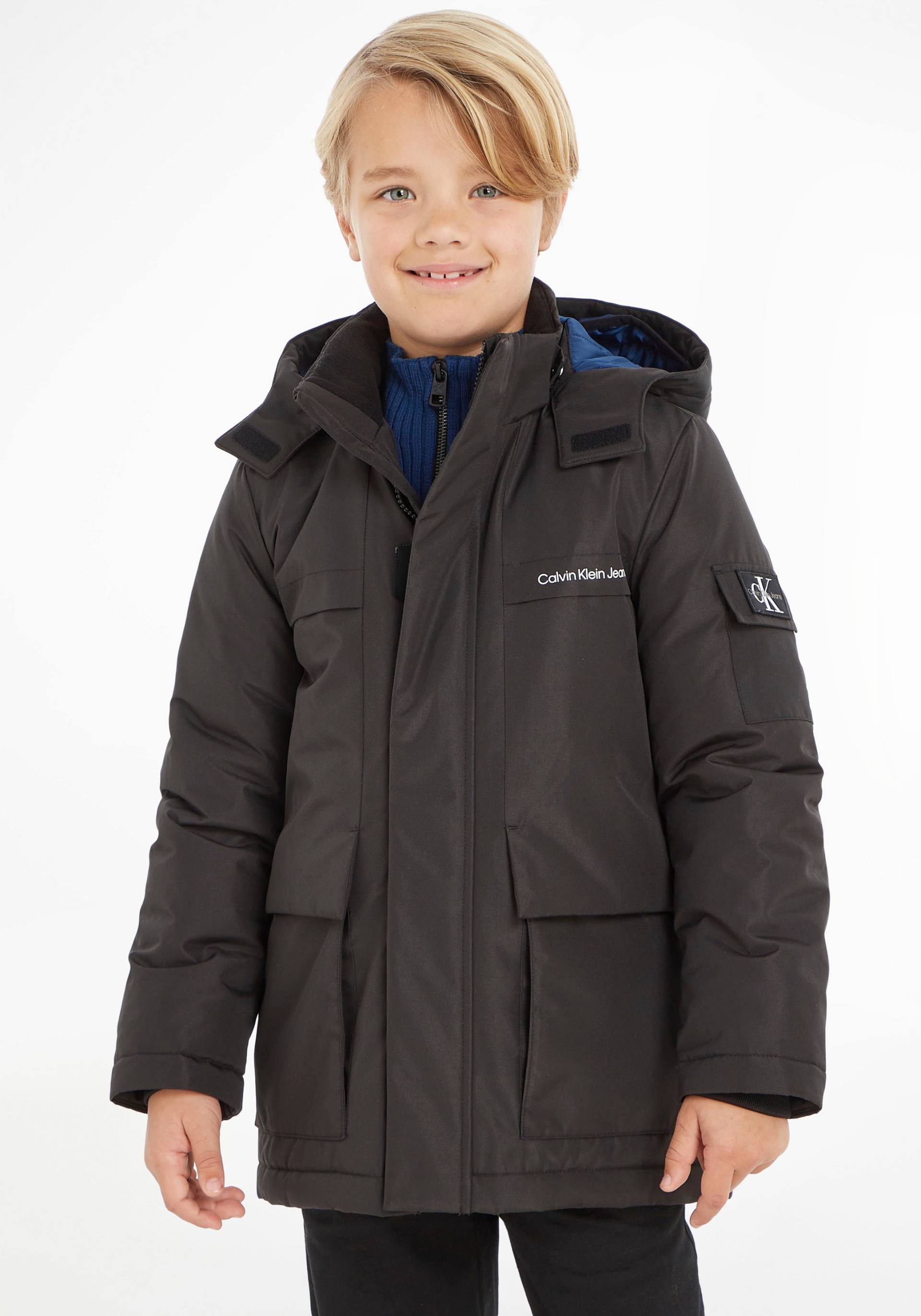 Calvin Klein Jeans Parka »BACK TO SCHOOL JACKET«, mit Kapuze, für Kinder bis 16 Jahre mit Logopatch von Calvin Klein Jeans