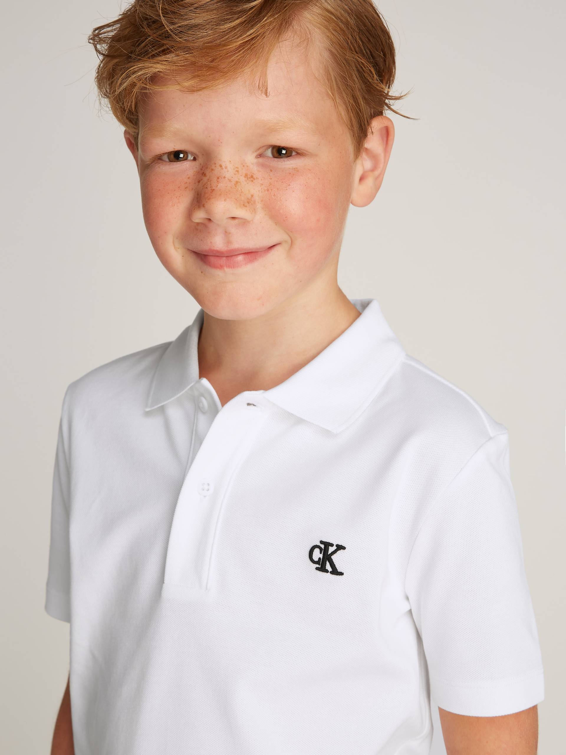 Calvin Klein Jeans Poloshirt »ESSENTIAL SS REG. POLO«, mit Logostickerei Calvin Klein Jeans Poloshirt »ESSENTIAL SS REG. POLO«, mit Logostickerei von Calvin Klein Jeans