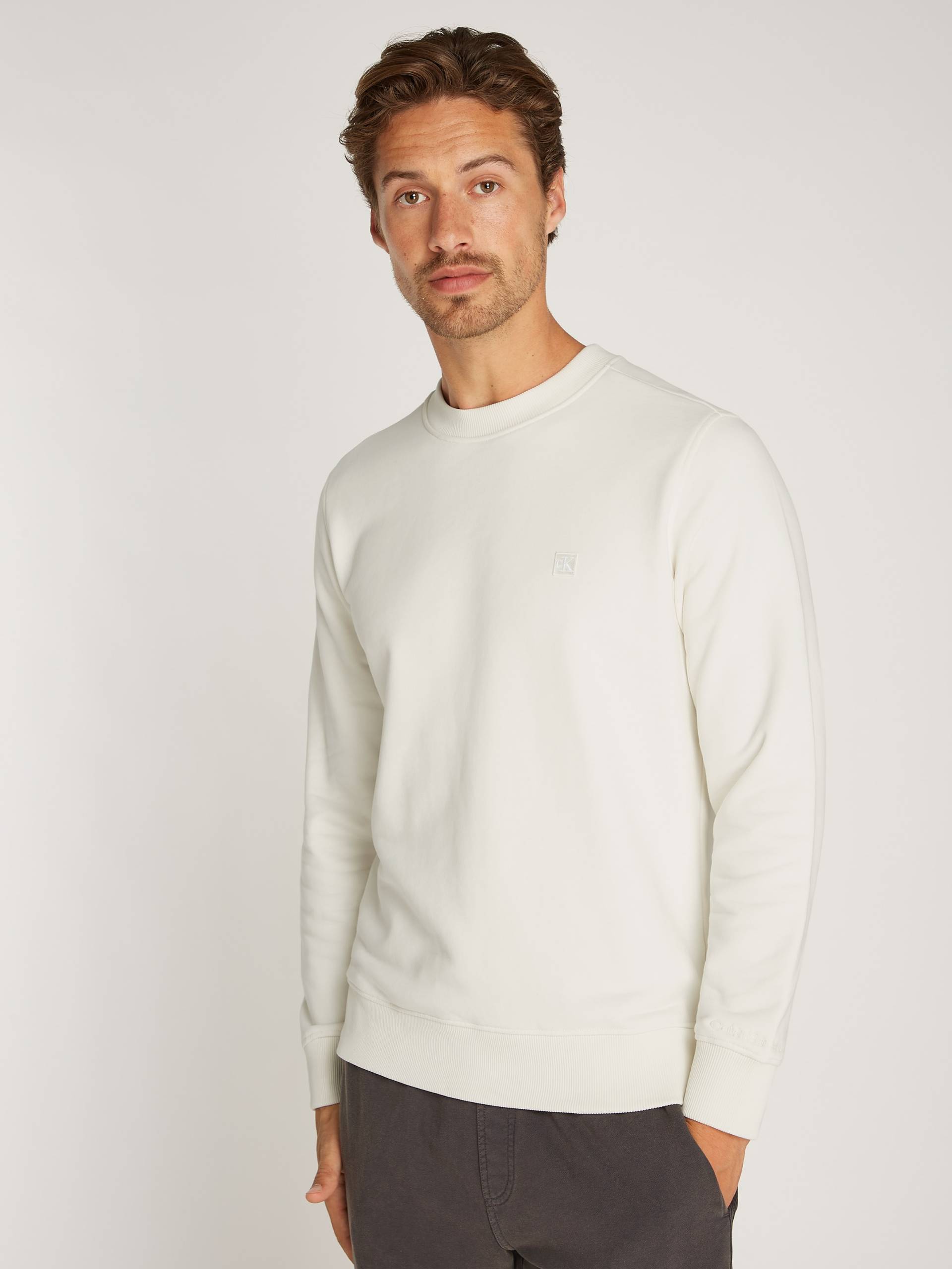 Calvin Klein Jeans Sweatshirt »CK EMBRO BADGE CREW NECK« von Calvin Klein Jeans