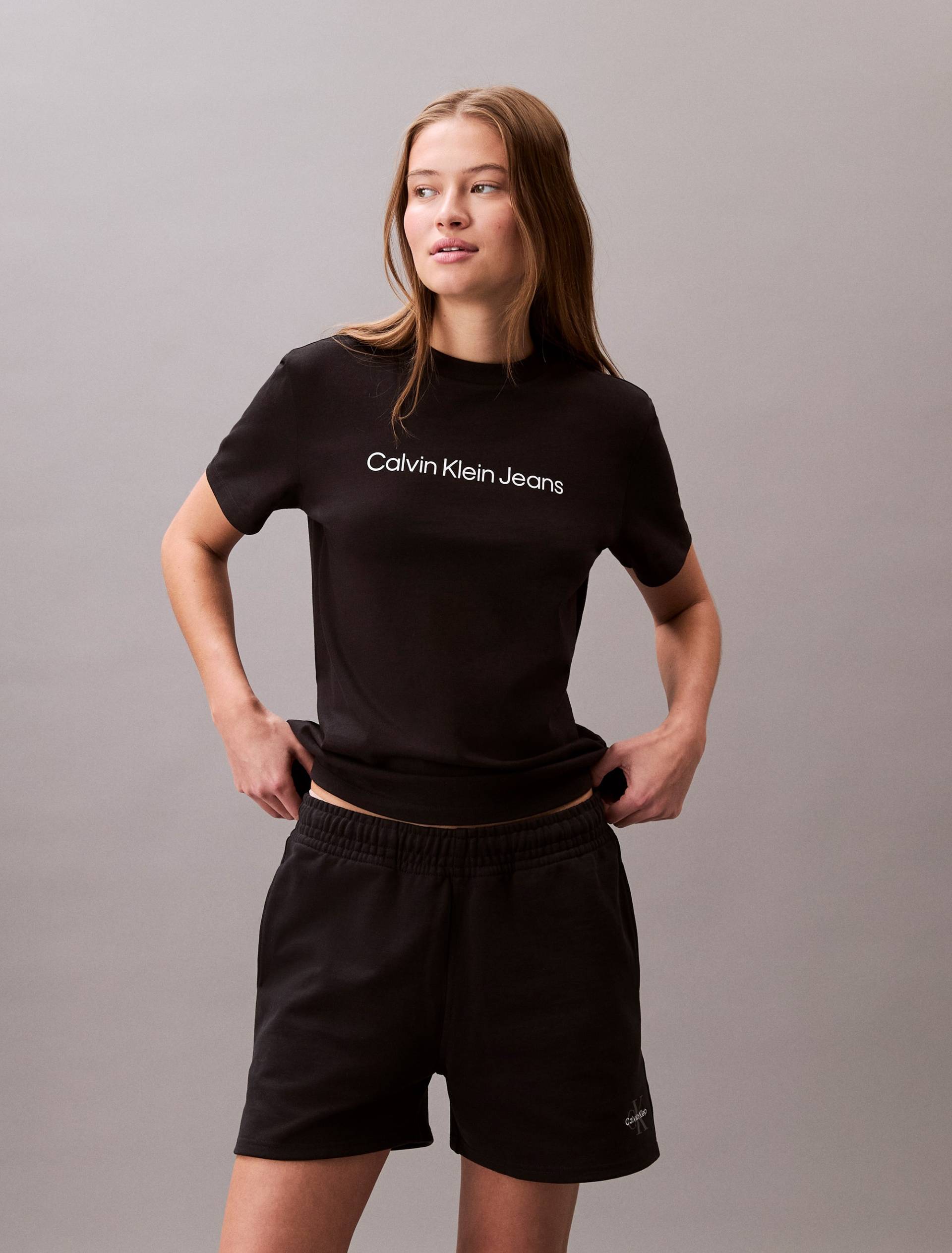 Calvin Klein Jeans Sweatshorts »MONOLOGO FRENCH TERRY SHORT«, Mit elastischem Bund Calvin Klein Jeans Sweatshorts »MONOLOGO FRENCH TERRY SHORT«, Mit elastischem Bund von Calvin Klein Jeans
