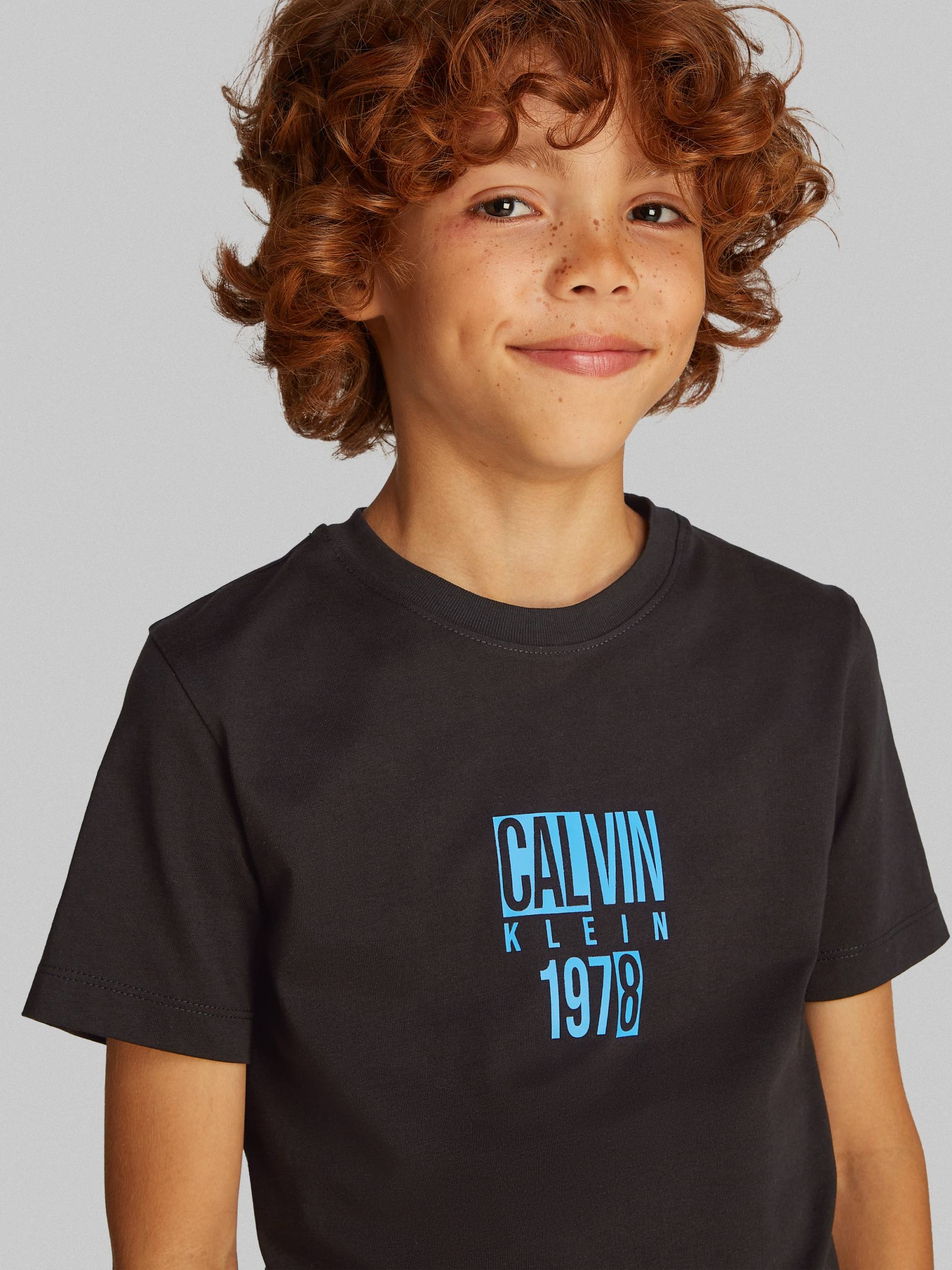 Calvin Klein Jeans T-Shirt »GOOD LEVEL REGULAR SS T-SHIRT«, mit Logodruck Calvin Klein Jeans T-Shirt »GOOD LEVEL REGULAR SS T-SHIRT«, mit Logodruck von Calvin Klein Jeans