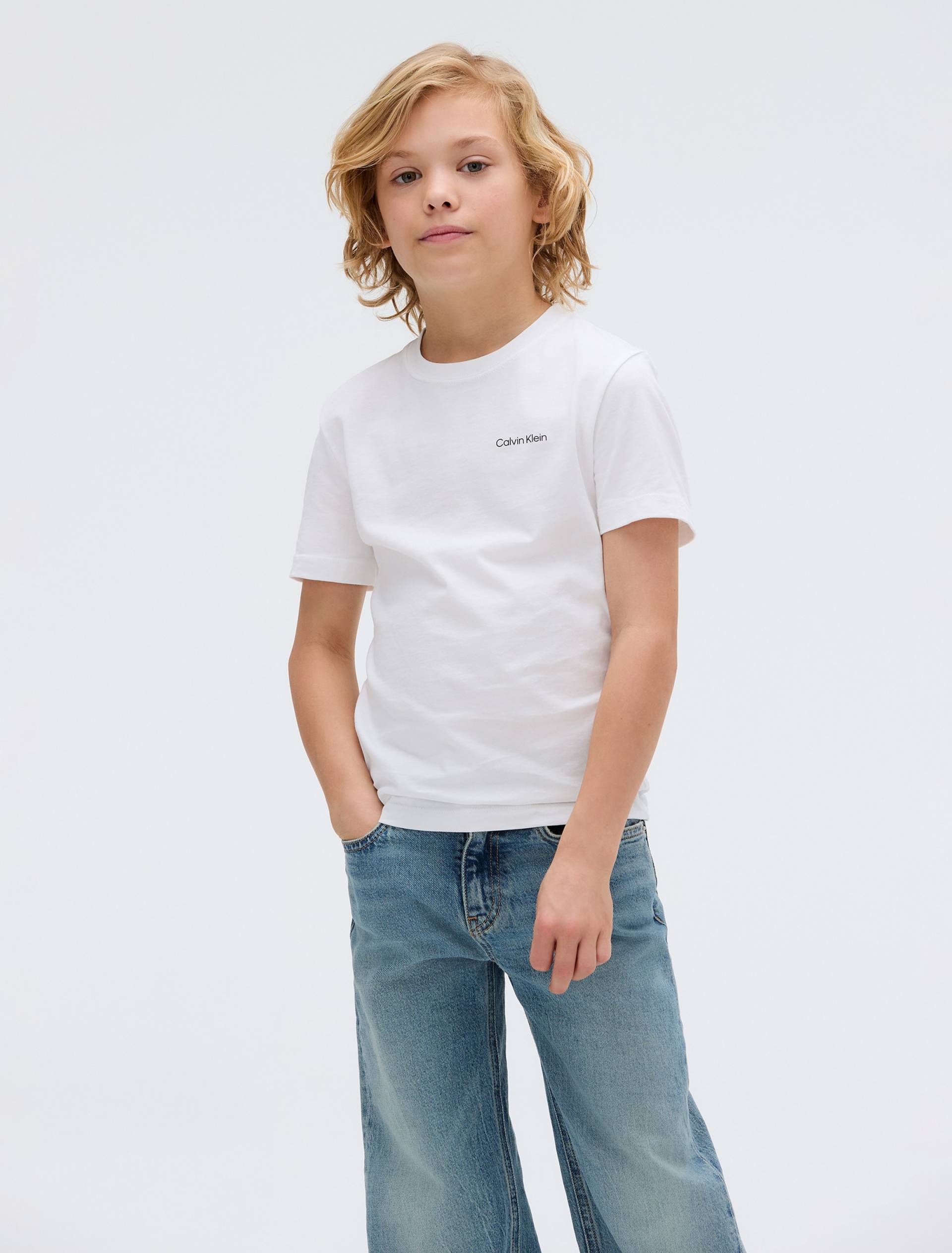 Calvin Klein Jeans T-Shirt »MONOGRAM MINI BADGE T-SHIRT«, für Kinder bis 16 Jahre Calvin Klein Jeans T-Shirt »MONOGRAM MINI BADGE T-SHIRT«, für Kinder bis 16 Jahre von Calvin Klein Jeans