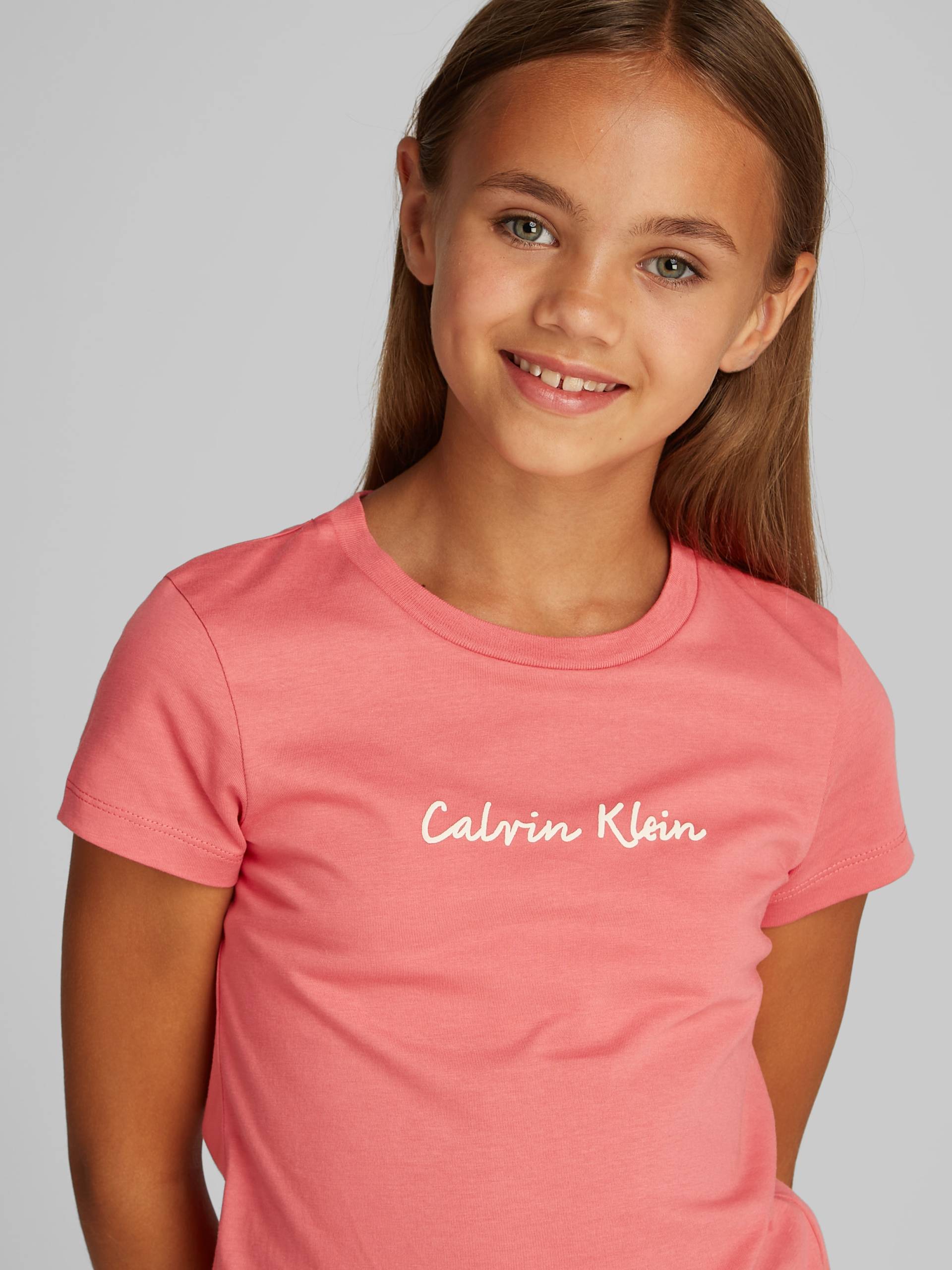 Calvin Klein Jeans T-Shirt »SCRIPT LOGO SLIM SS T-SHIRT«, mit Logoschriftzug Calvin Klein Jeans T-Shirt »SCRIPT LOGO SLIM SS T-SHIRT«, mit Logoschriftzug von Calvin Klein Jeans