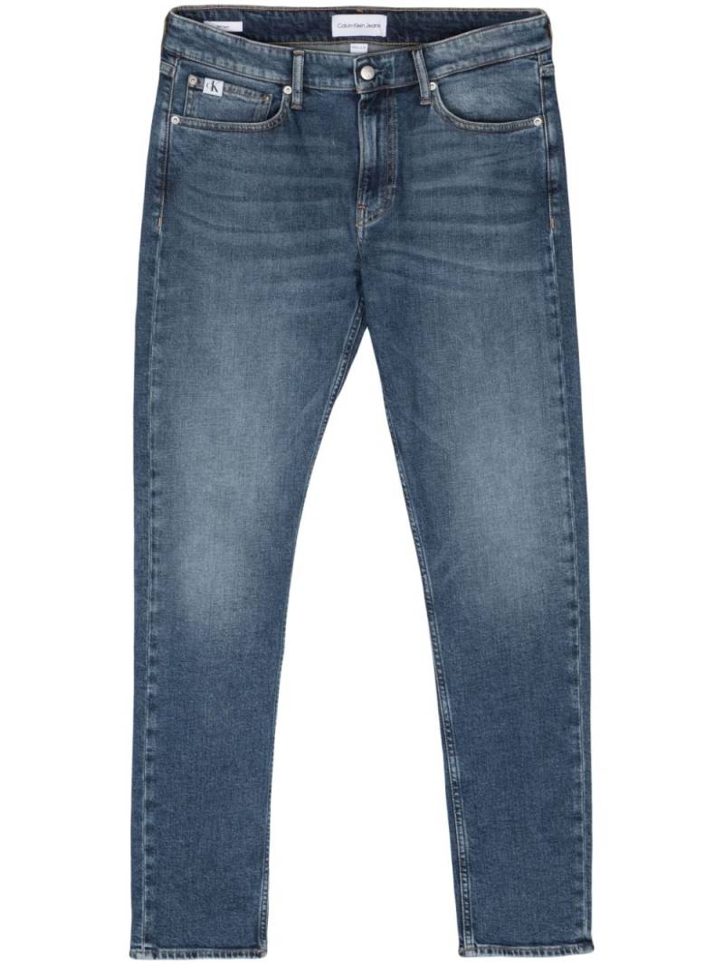 Calvin Klein Jeans mid-rise slim-fit jeans - Blue von Calvin Klein Jeans