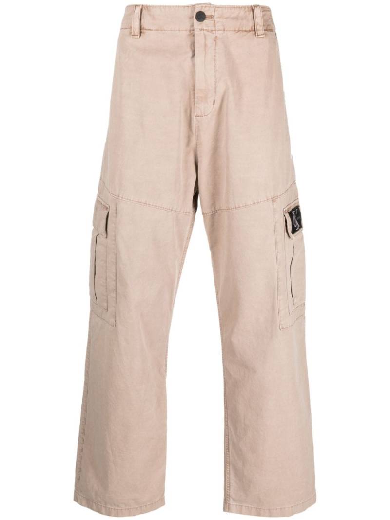Calvin Klein Jeans straight-leg cargo trousers - Neutrals von Calvin Klein Jeans