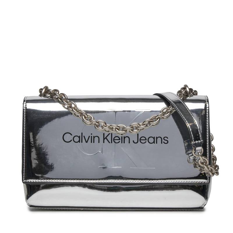 Handtasche Calvin Klein Jeans Sculpted Ew Flap Conv25 Mono S K60K611856 Silver 0IM von Calvin Klein Jeans