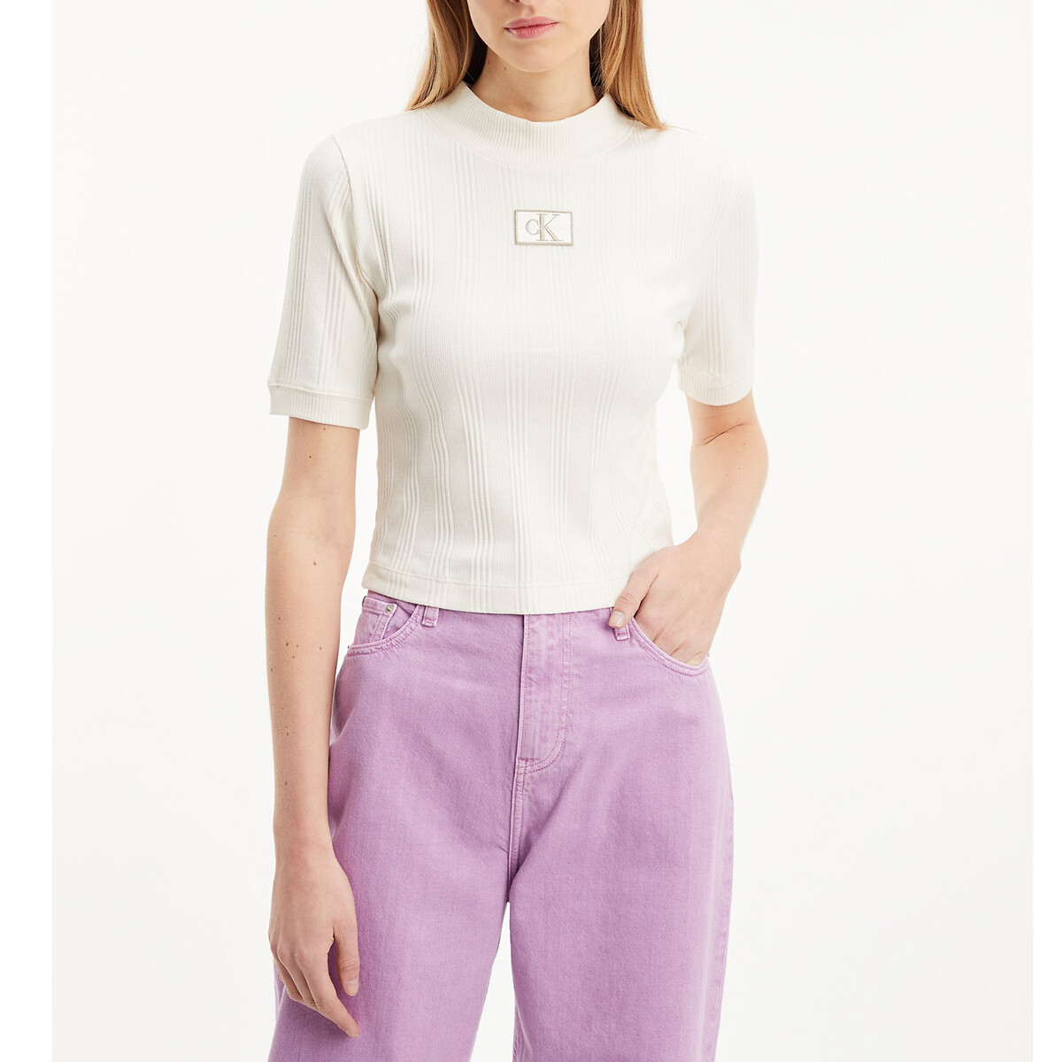 Kurzes T-Shirt mit rundem Ausschnitt von Calvin Klein Jeans