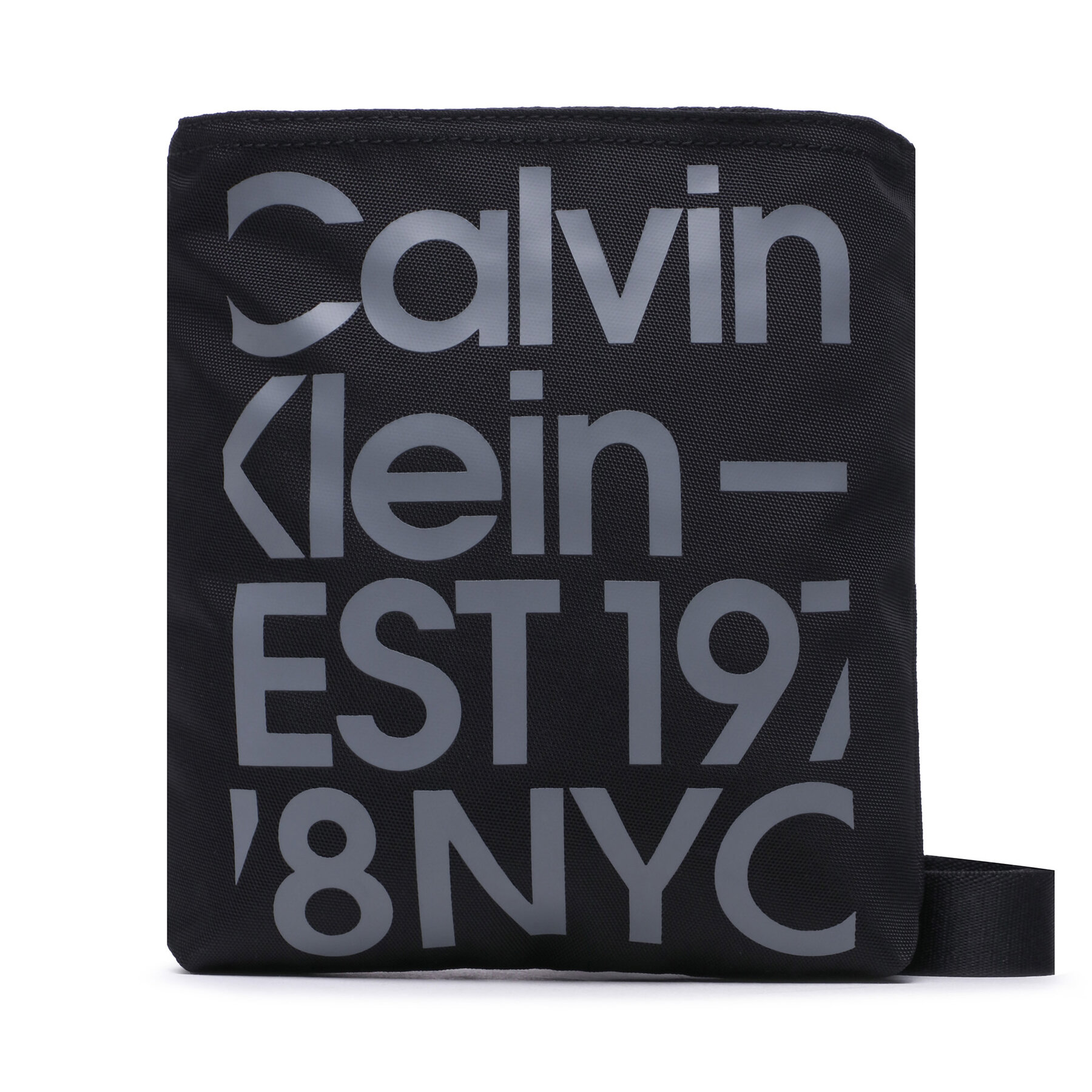 Umhängetasche Calvin Klein Jeans Sport Essentials Flatpack18 Gr K50K510378 0GJ von Calvin Klein Jeans