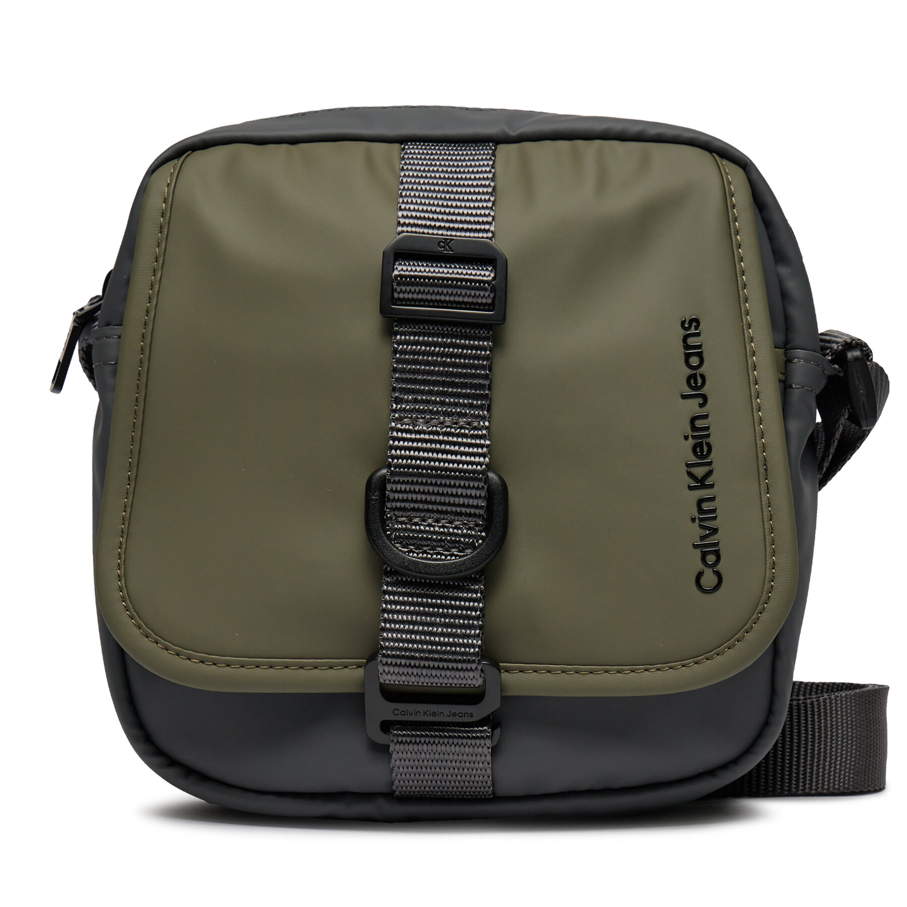 Umhängetasche Calvin Klein Jeans Utilitarian Sq Camerabag Flap18 K50K511510 Dark Grey/Dusty Olive 0IO von Calvin Klein Jeans