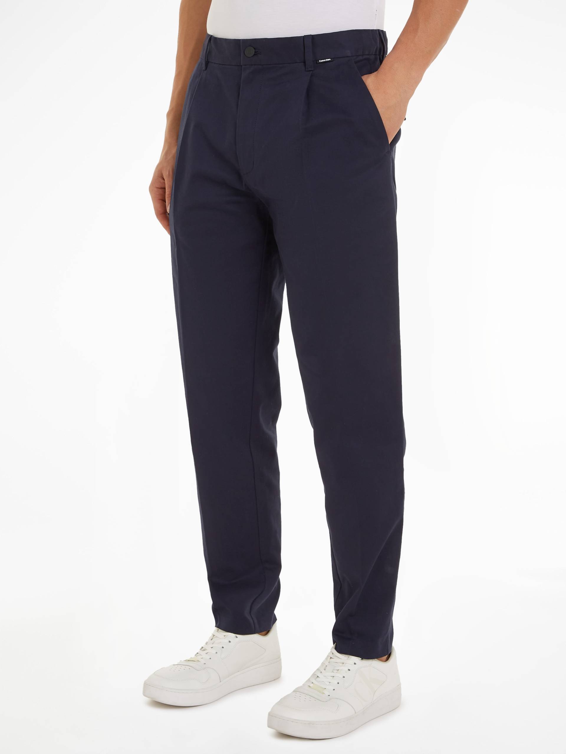Calvin Klein Bügelfaltenhose »MODERN TWILL TAPERED PLEAT PANTS«, mit Logoprägung Calvin Klein Bügelfaltenhose »MODERN TWILL TAPERED PLEAT PANTS«, mit Logoprägung von Calvin Klein