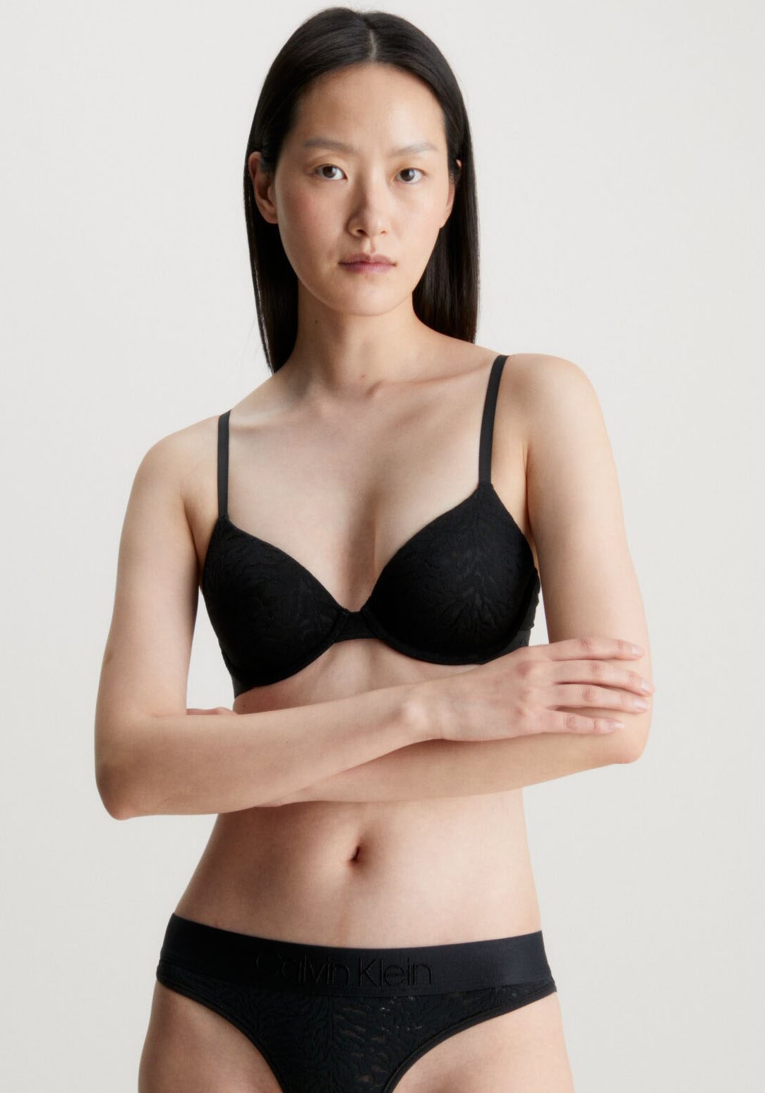 Calvin Klein Underwear Bügel-BH »LIGHTLY LINED DEMI«, mit Spitzeneinsatz Calvin Klein Underwear Bügel-BH »LIGHTLY LINED DEMI«, mit Spitzeneinsatz von Calvin Klein Underwear