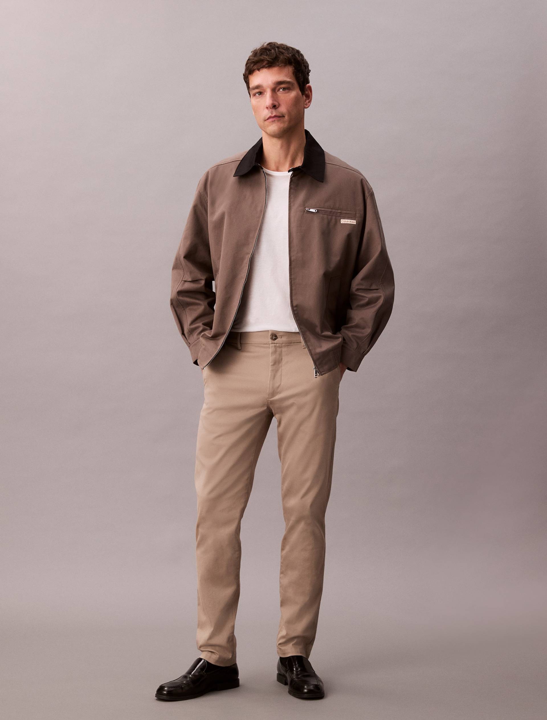 Calvin Klein Stoffhose »SLM CTTN STRTCH CHN«, Mit Gürtelschlaufen Calvin Klein Stoffhose »SLM CTTN STRTCH CHN«, Mit Gürtelschlaufen von Calvin Klein