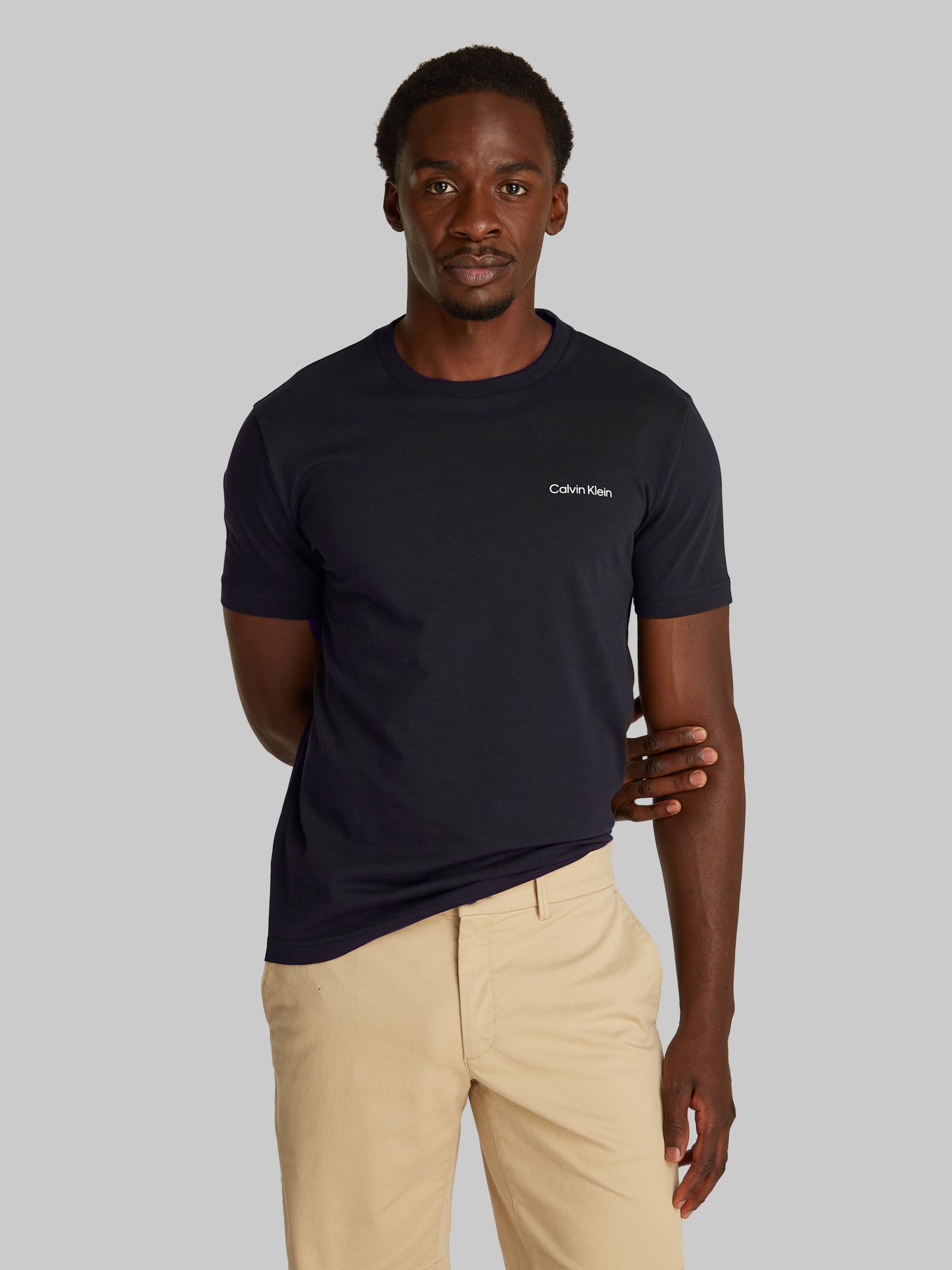 Calvin Klein T-Shirt »CP-LINEAR BOX LOGO T-SHIRT«, in Unifarbe Calvin Klein T-Shirt »CP-LINEAR BOX LOGO T-SHIRT«, in Unifarbe von Calvin Klein