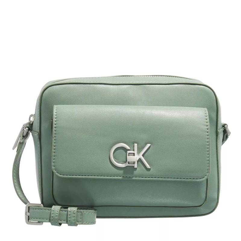Calvin Klein Umhängetasche - Re-Lock Camera Bag W/Flap - Gr. unisize - in Grün - für Damen von Calvin Klein