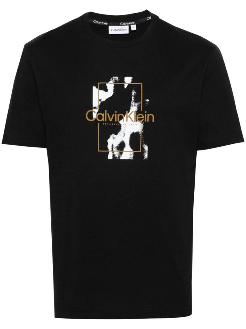 Calvin Klein graphic-print cotton T-shirt - Black von Calvin Klein