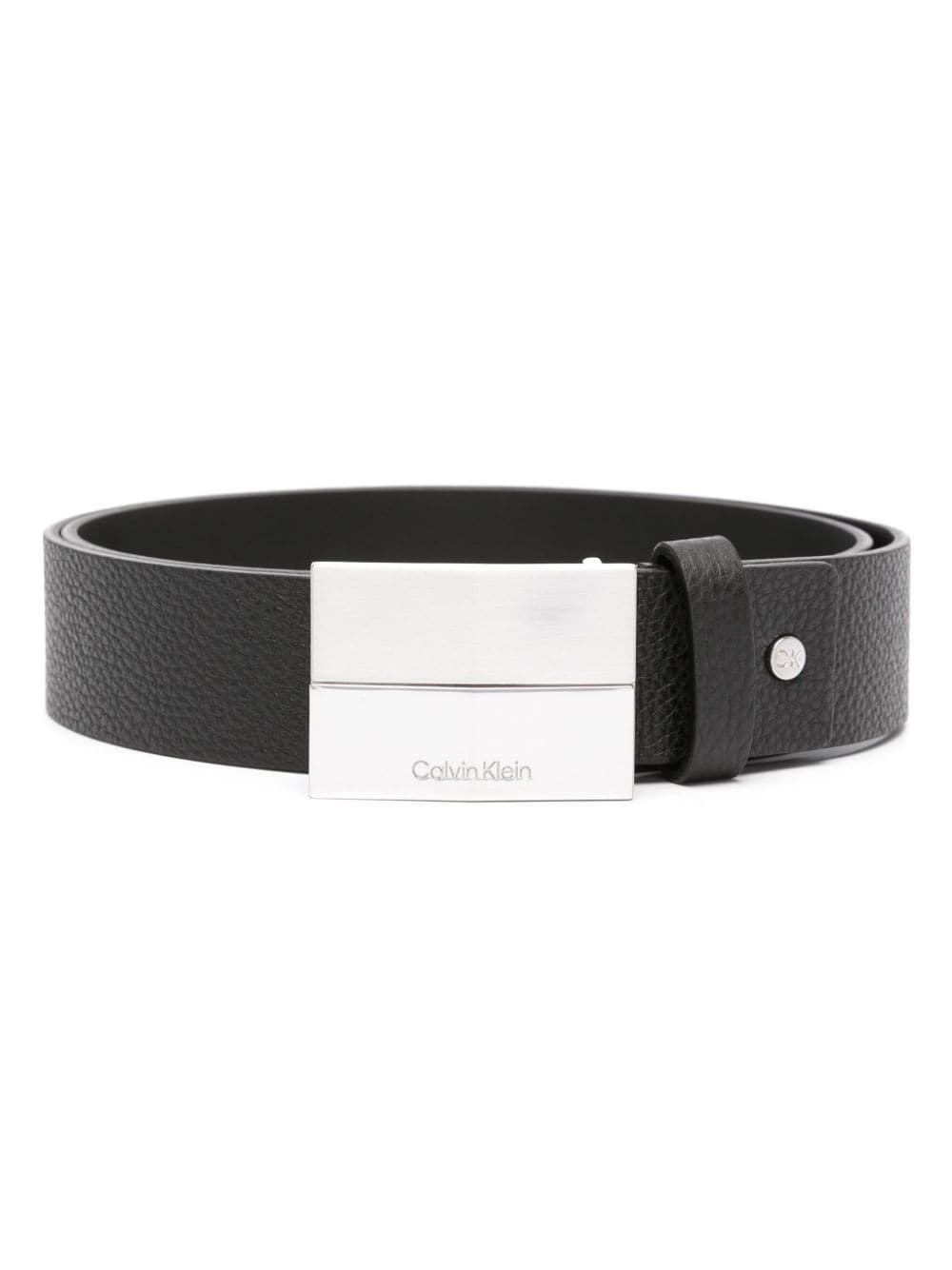 Calvin Klein logo-engraved buckle leather belt - Black von Calvin Klein