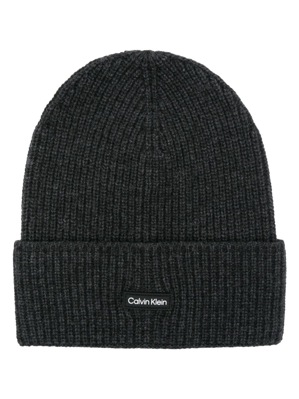 Calvin Klein logo-patch ribbed beanie - Grey von Calvin Klein