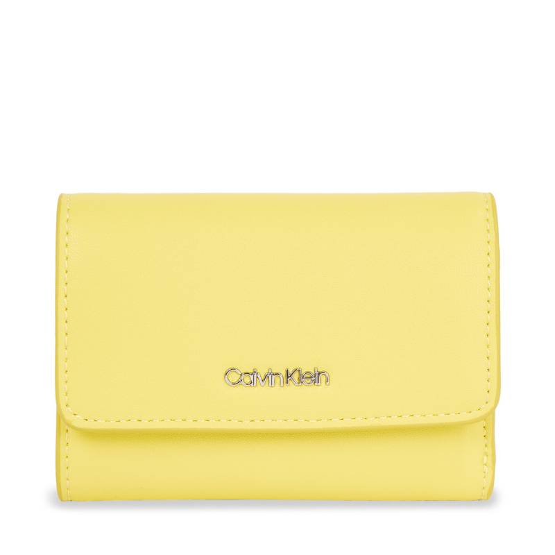 Kleine Damen Geldbörse Calvin Klein Ck Must Small Trifold K60K611934 Gelb von Calvin Klein