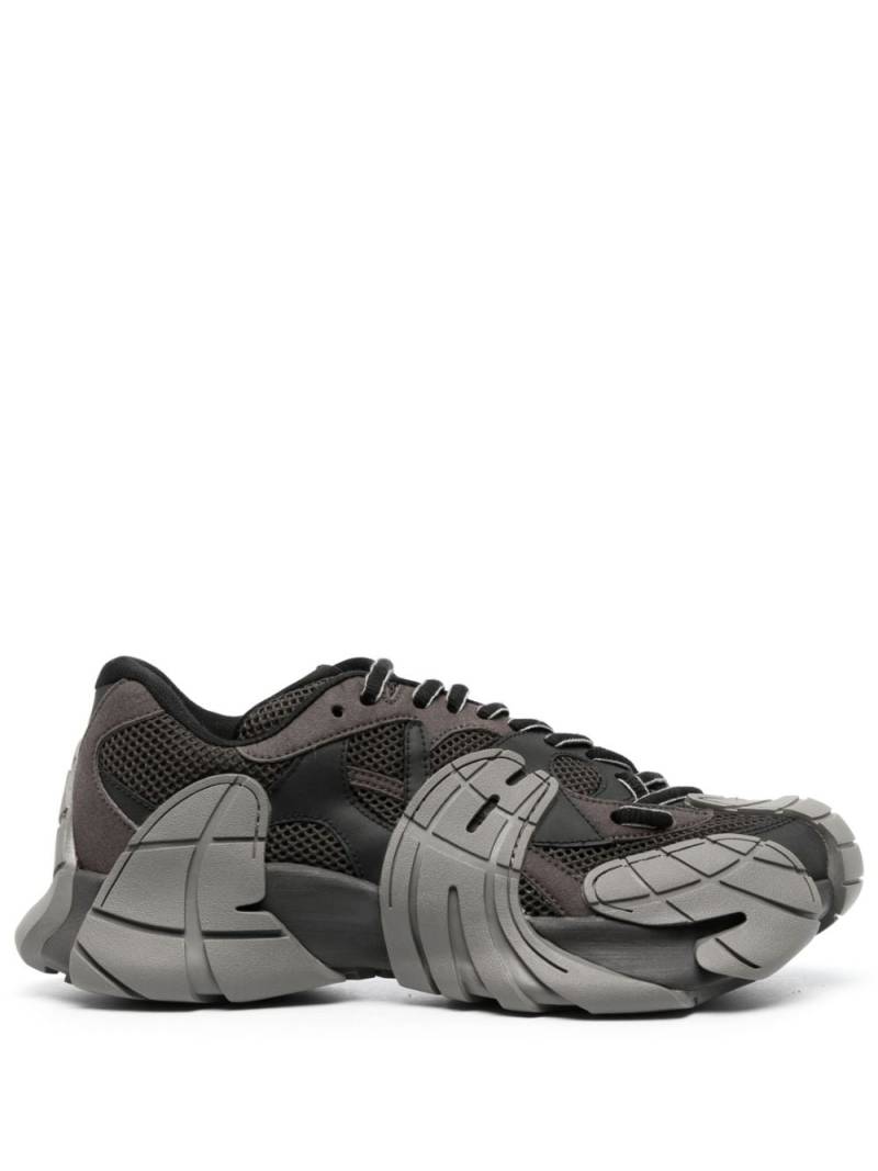 CamperLab Tormenta panelled sneakers - Black von CamperLab