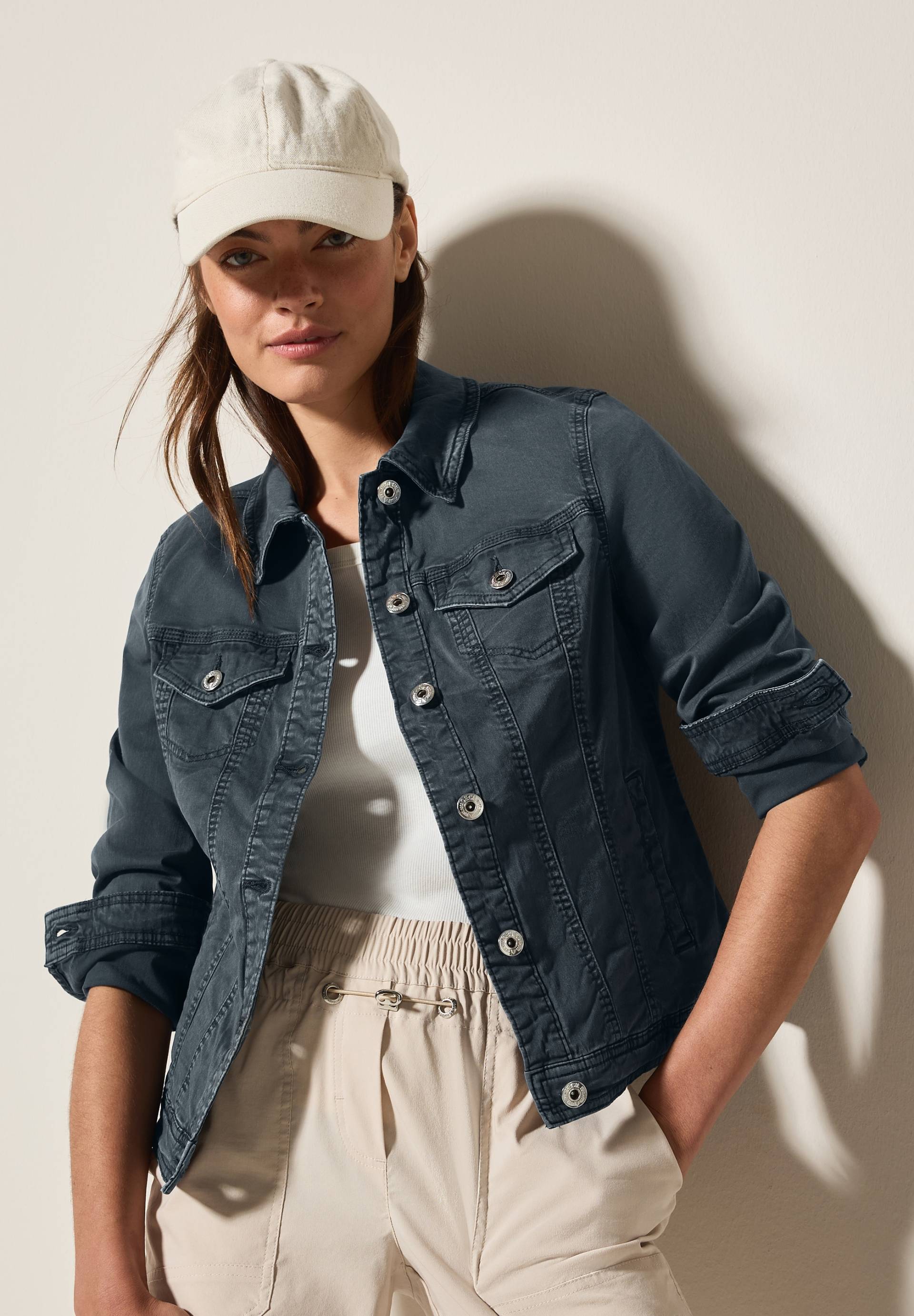 Cecil Jeansjacke, ohne Kapuze, mit Brusttaschen und seitliche Taschen Cecil Jeansjacke, ohne Kapuze, mit Brusttaschen und seitliche Taschen von Cecil