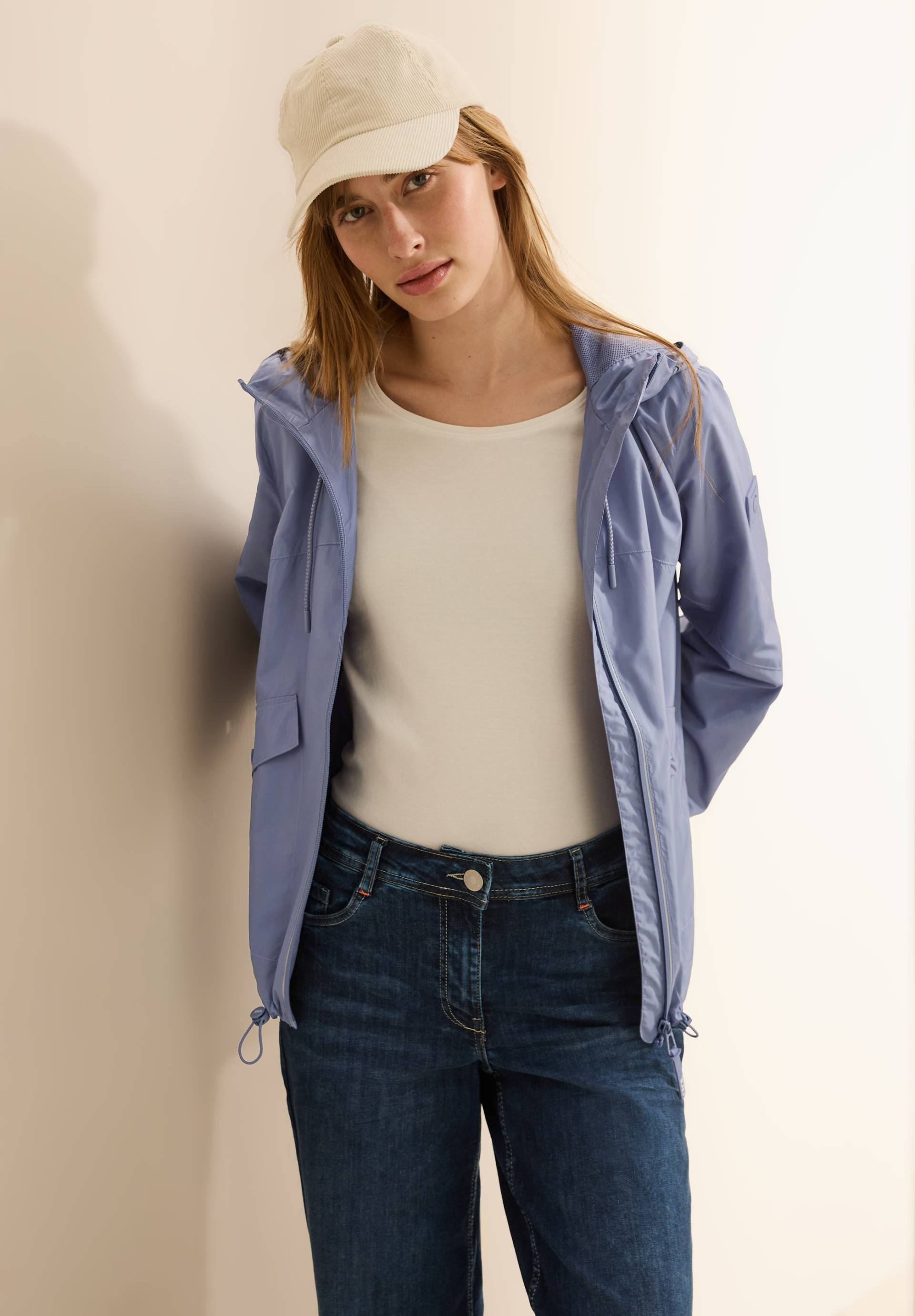 Cecil Windbreaker, mit Kapuze, mit Kapuze und Tunnelzug Cecil Windbreaker, mit Kapuze, mit Kapuze und Tunnelzug von Cecil