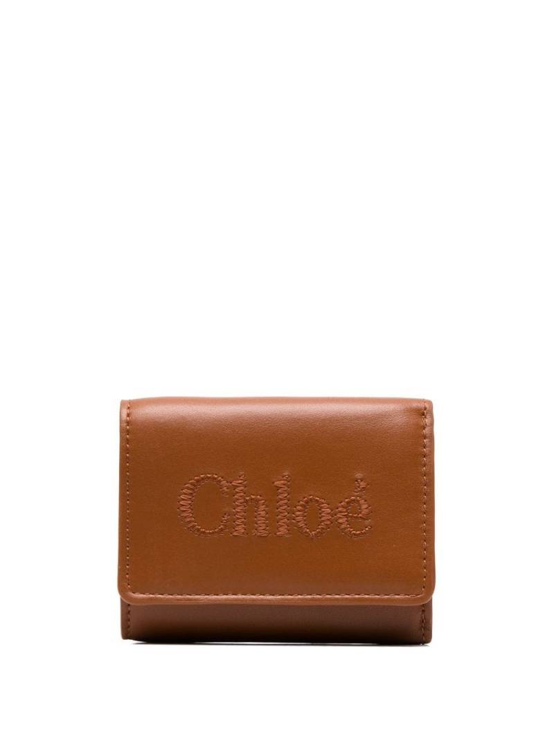 Chloé Sense logo-embroidered leather wallet - Brown von Chloé