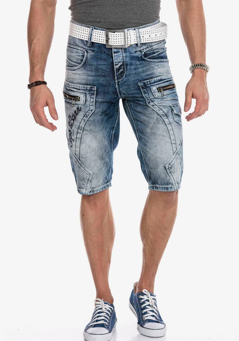 Cipo & Baxx Caprijeans, mit Logo Stickerei von Cipo & Baxx