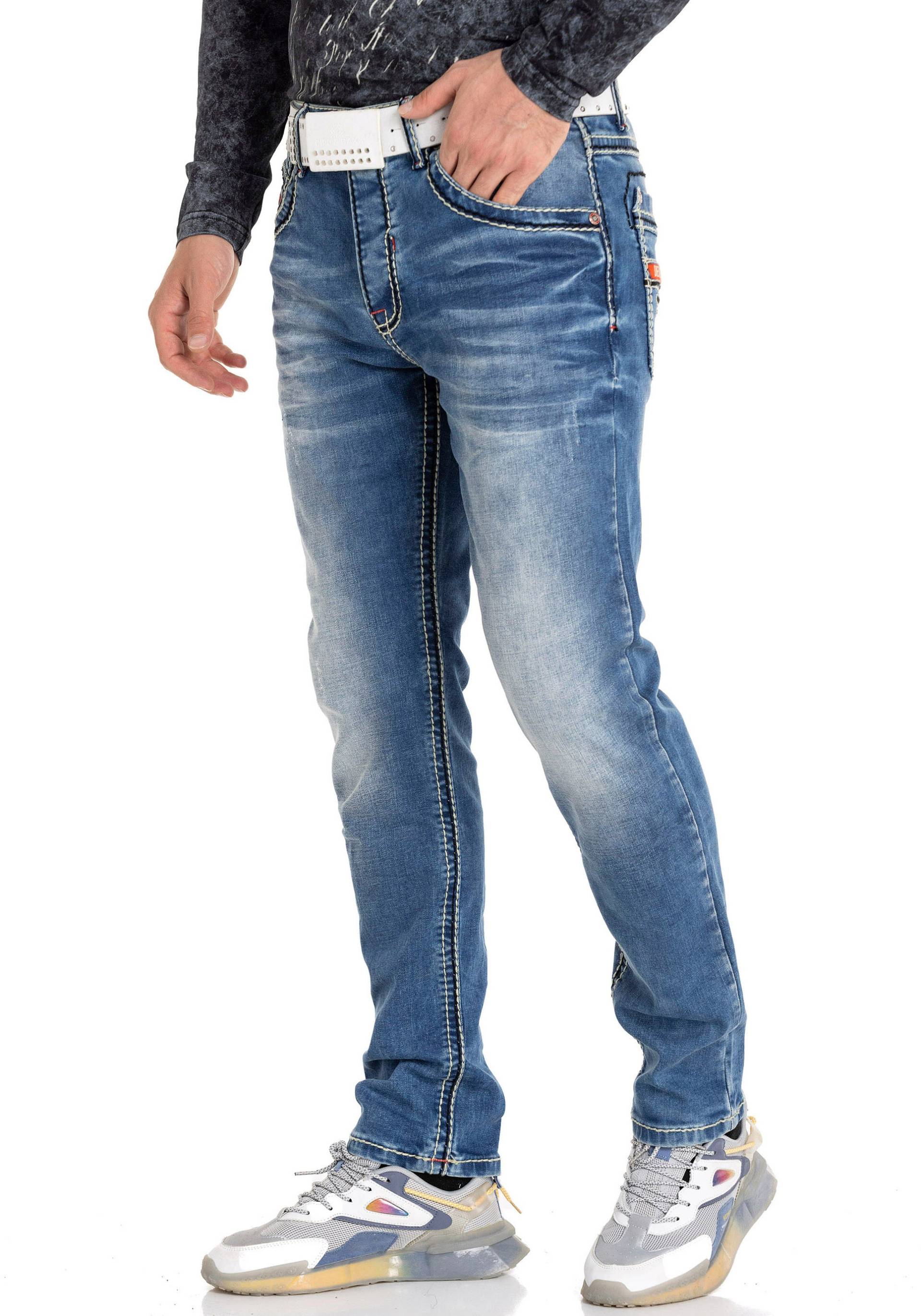 Cipo & Baxx Slim-fit-Jeans, mit auffälligen Kontrastnähten von Cipo & Baxx