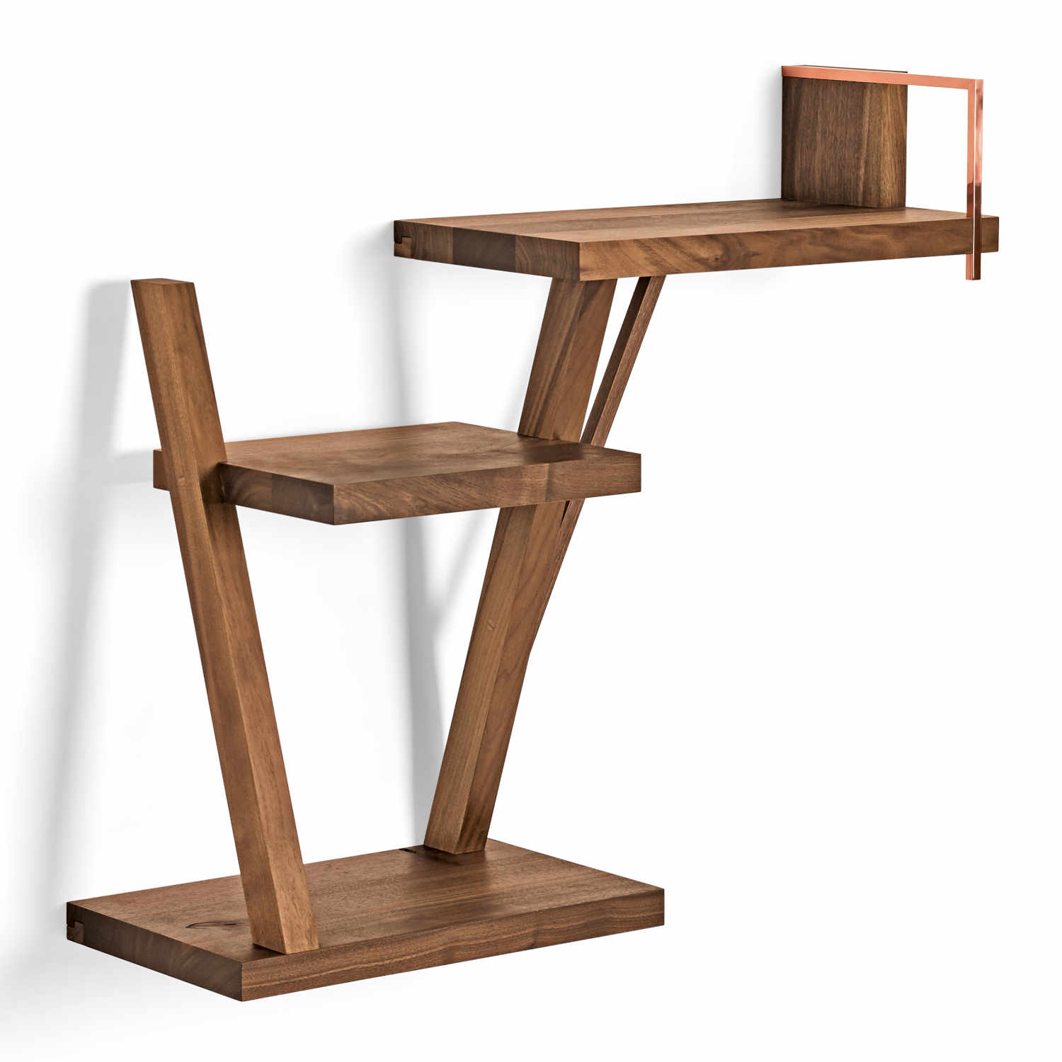 Taidgh Shelf C Wandregal, Holzart nussbaum Taidgh Shelf C Wandregal, Holzart nussbaum von ClassiCon