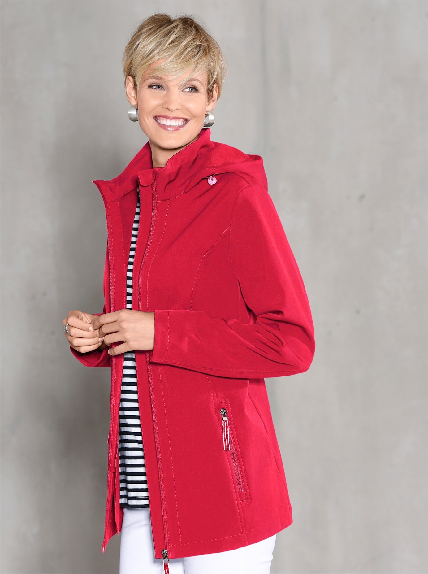 Classic Basics Softshelljacke, mit Kapuze Classic Basics Softshelljacke, mit Kapuze von Classic Basics
