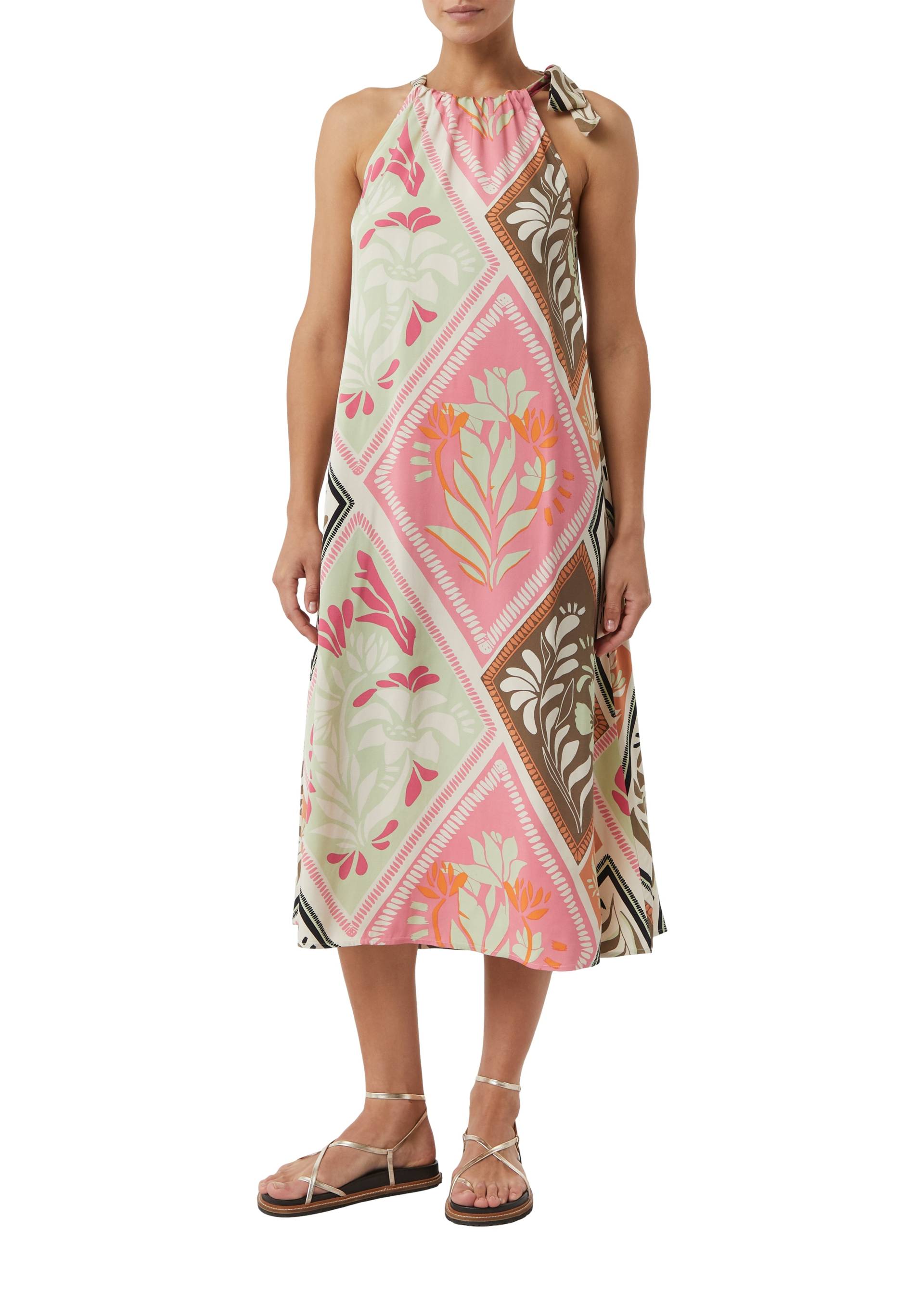 Comma Trägerkleid, mit floralem Muster Comma Trägerkleid, mit floralem Muster von Comma
