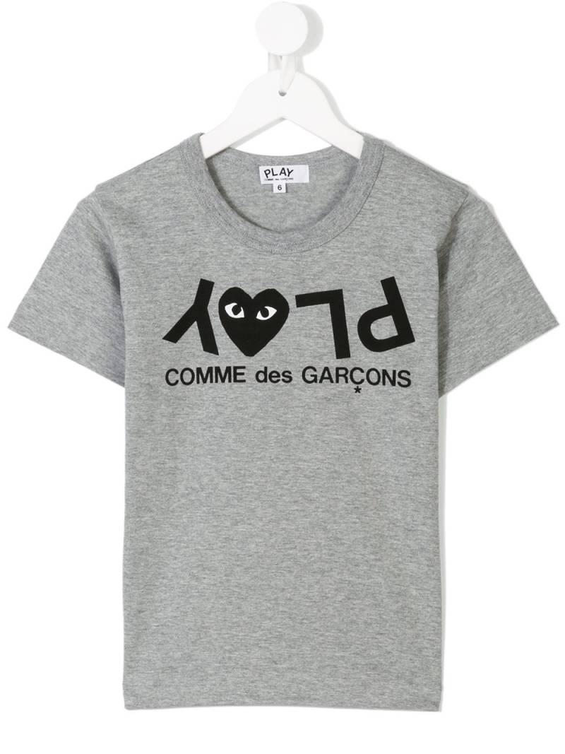 Comme Des Garçons Play Kids logo print T-shirt - Grey von Comme Des Garçons Play Kids