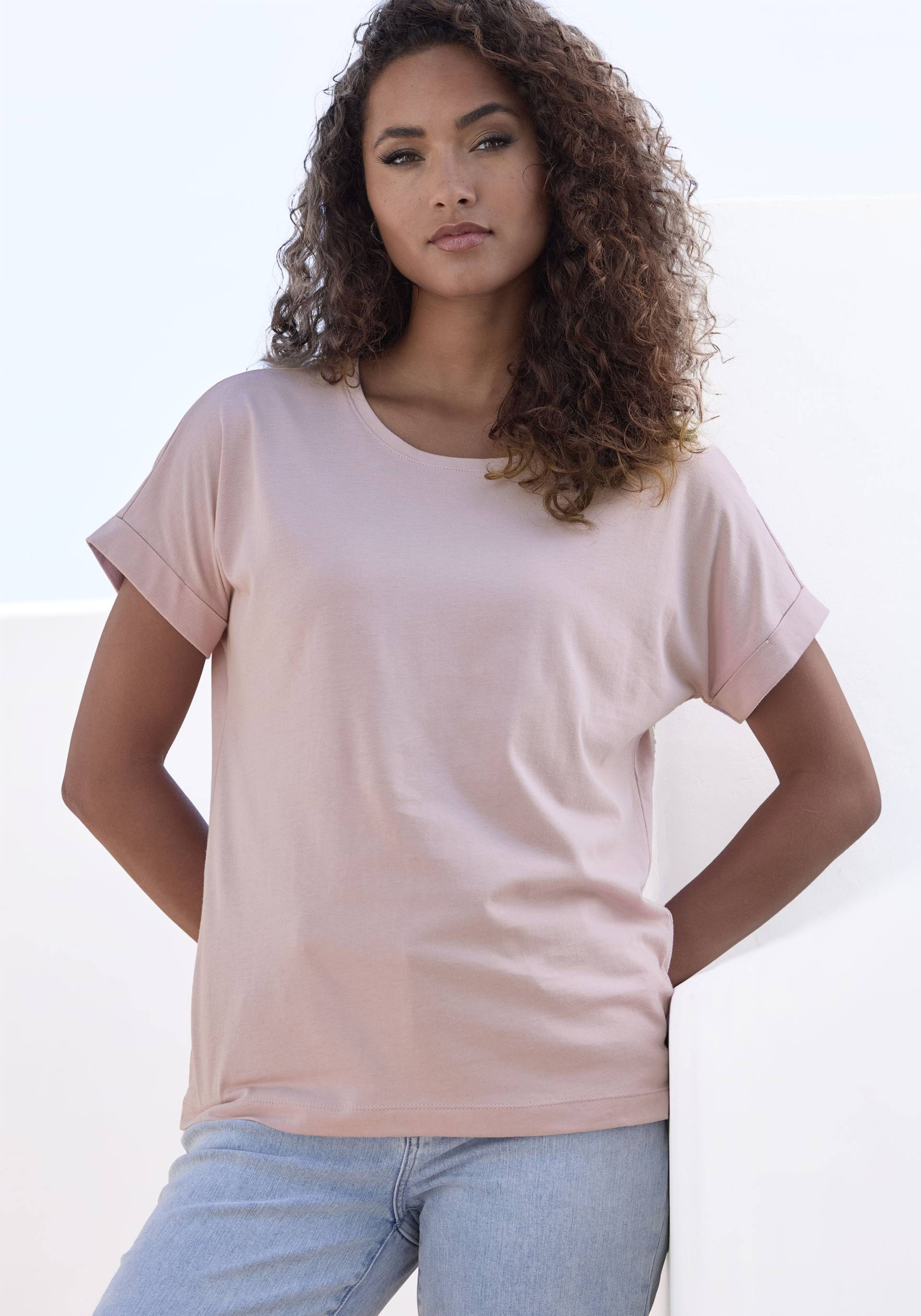 Copenhagen Studios T-Shirt »mit dezentem Logoprint hinten«, aus softer Jersey-Qualität mit Bio-Baumwolle Copenhagen Studios T-Shirt »mit dezentem Logoprint hinten«, aus softer Jersey-Qualität mit Bio-Baumwolle von Copenhagen Studios