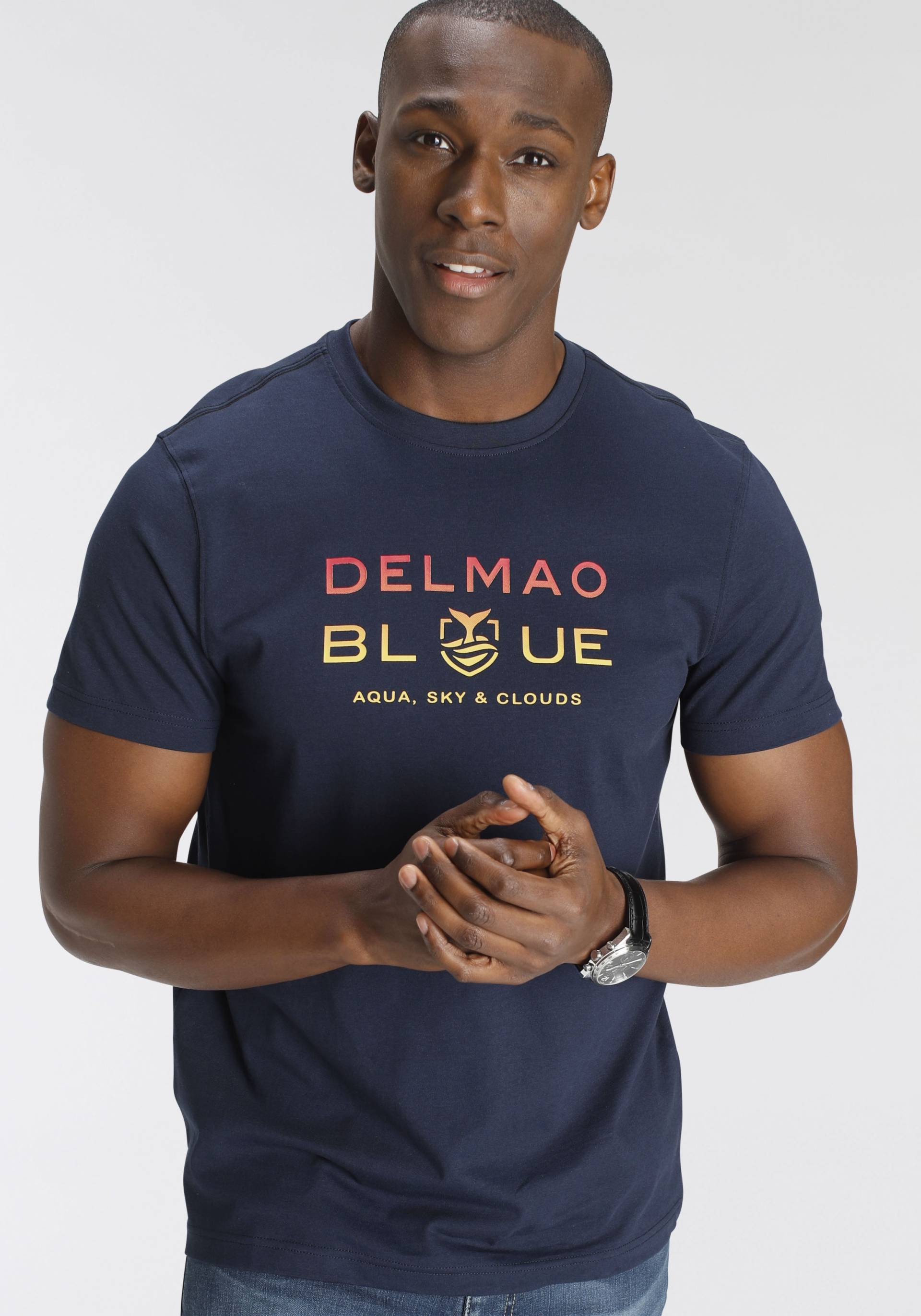 DELMAO T-Shirt von DELMAO