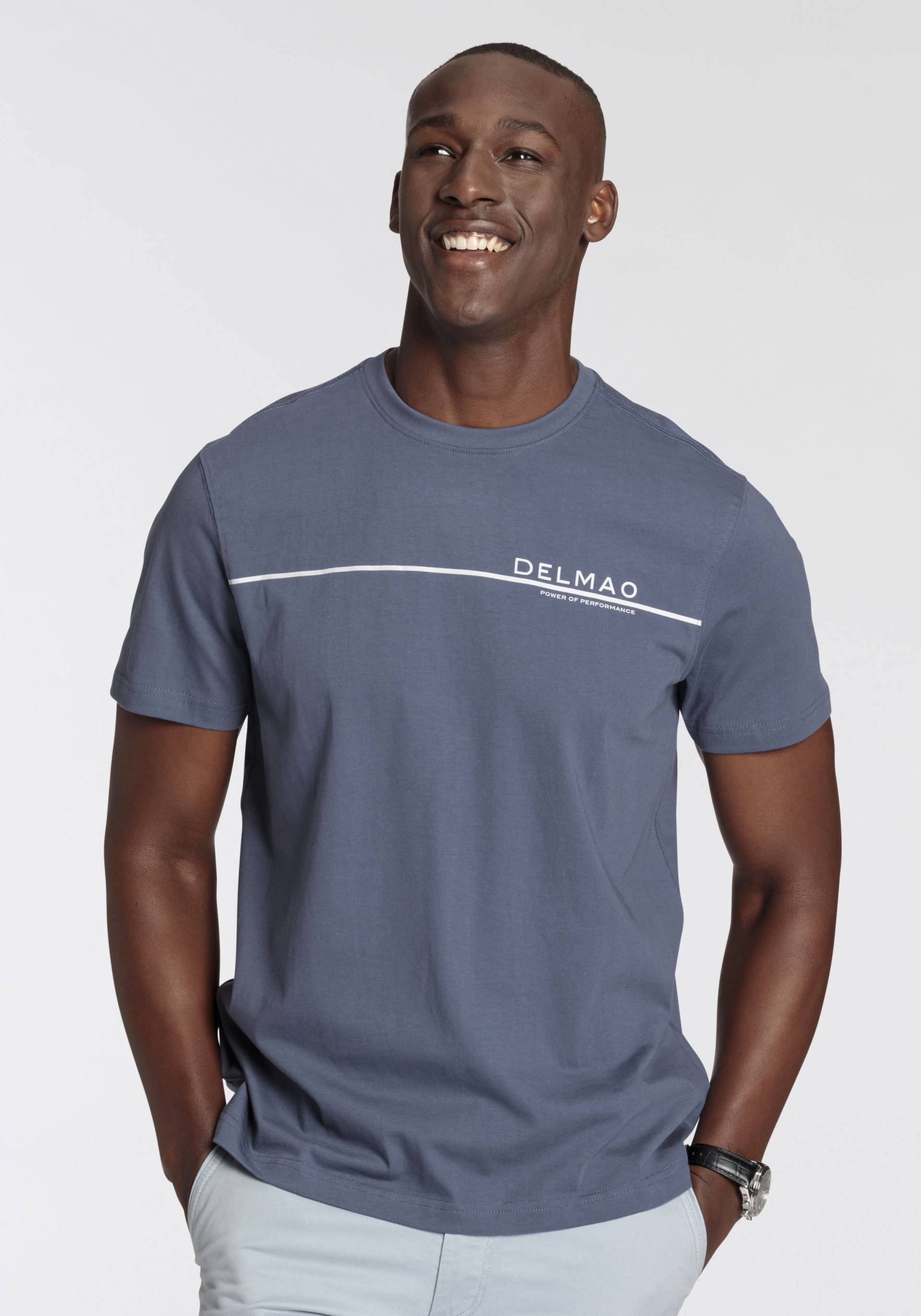 DELMAO T-Shirt von DELMAO