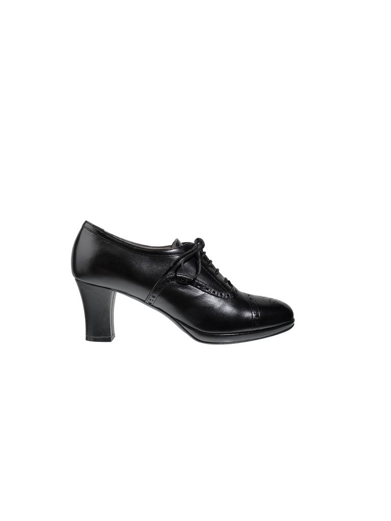 DIRNDL & BUA Trachtenschuhe - Pumps schwarz | 37 von DIRNDL & BUA