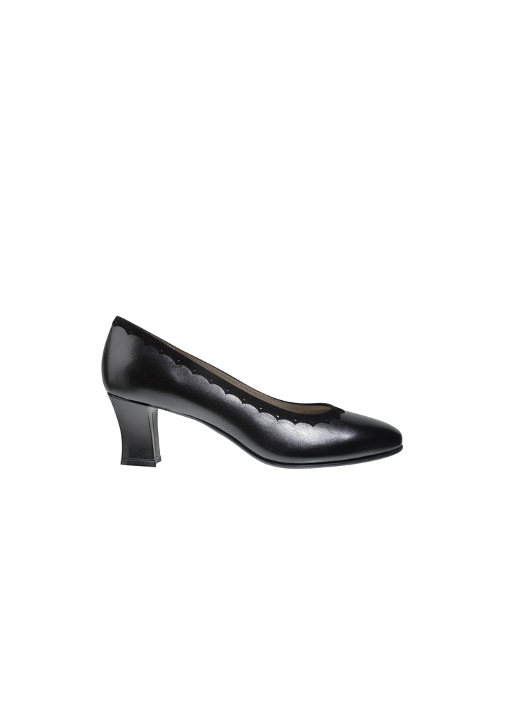 DIRNDL & BUA Trachtenschuhe - Pumps schwarz | 40 von DIRNDL & BUA