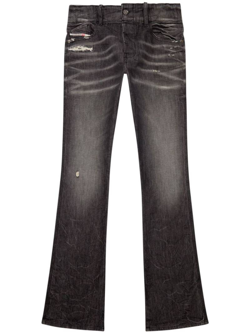 Diesel D-Backler 09h51 low-rise bootcut jeans - Black von Diesel