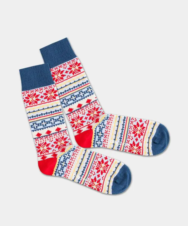 - Socken in Rot mit Nordisch Motiv/Muster von DillySocks