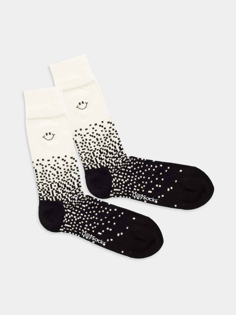 - Socken in Weiss  mit Punkte Motiv/Muster von DillySocks