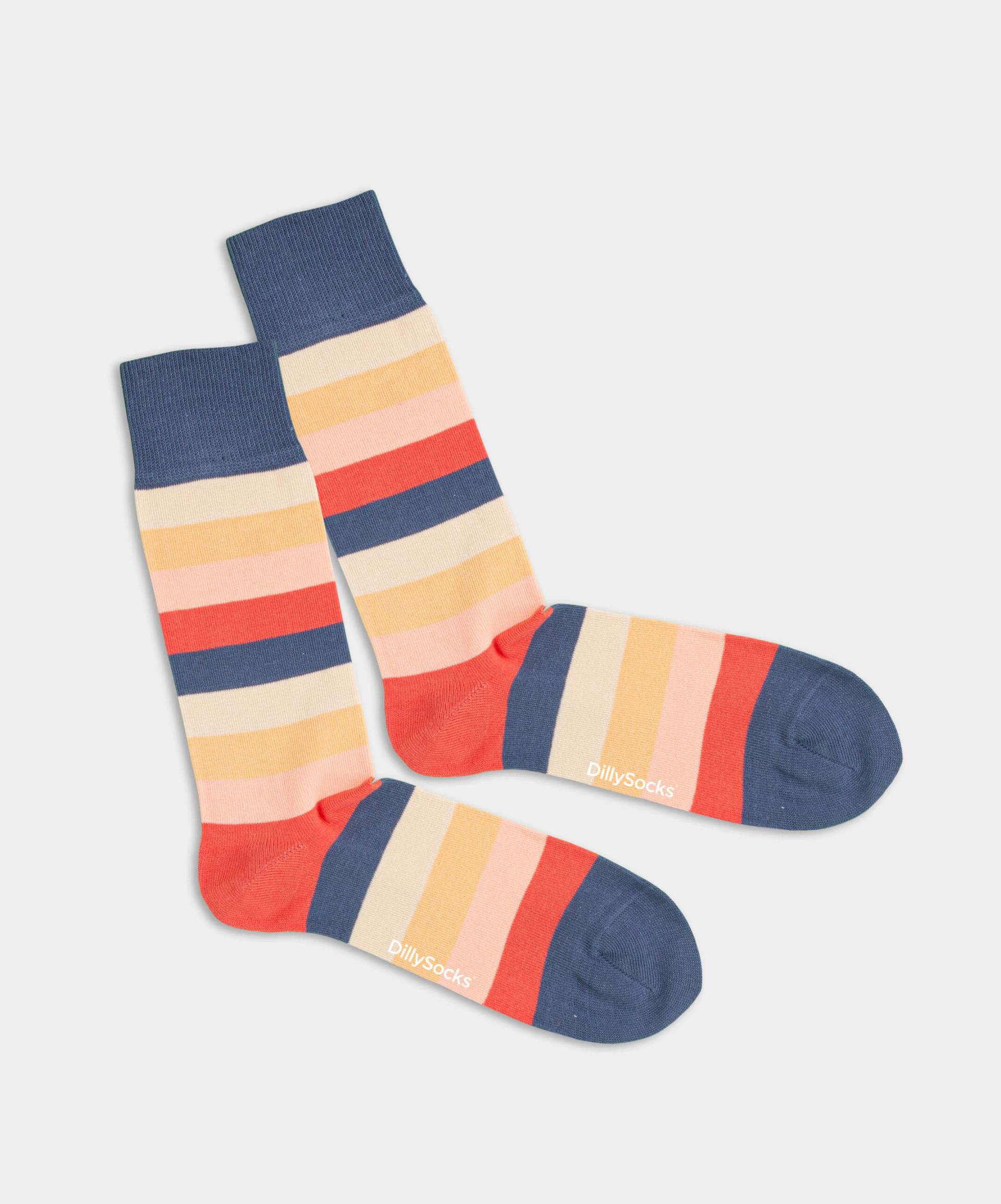 - Socken in Rosa mit Streifen Motiv/Muster von DillySocks