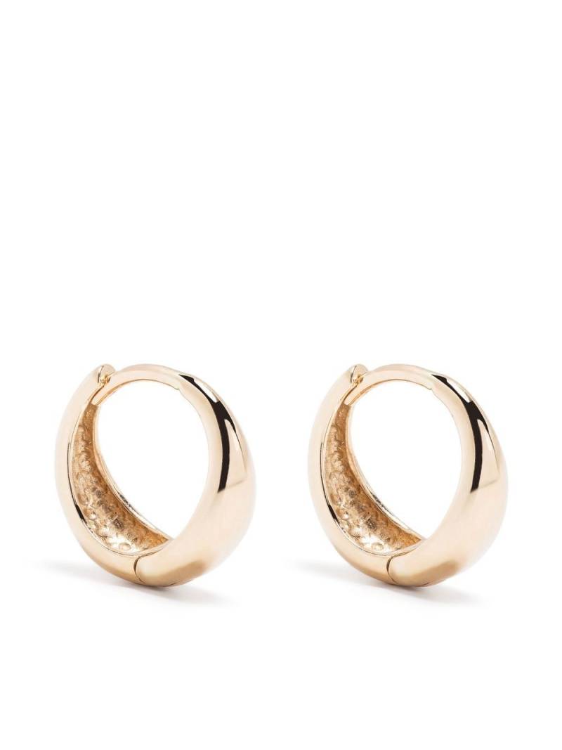 Dinny Hall 10kt yellow gold Scoop huggie hoop earrings von Dinny Hall