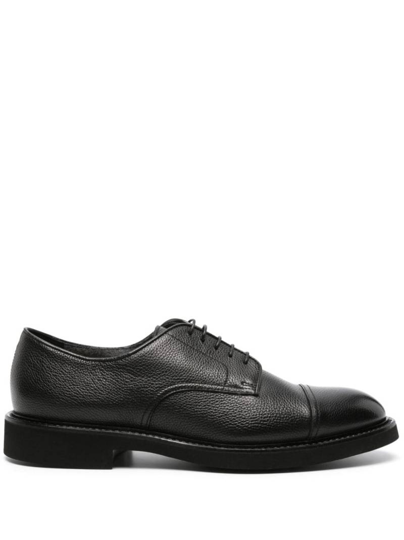 Doucal's pebbled leather Derby shoes - Black von Doucal's