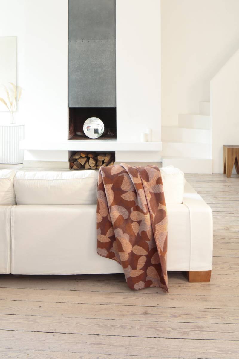 ELLE DECORATION Wohndecke »Flowers«, mit floralem Design, Kuscheldecke von ELLE DECORATION