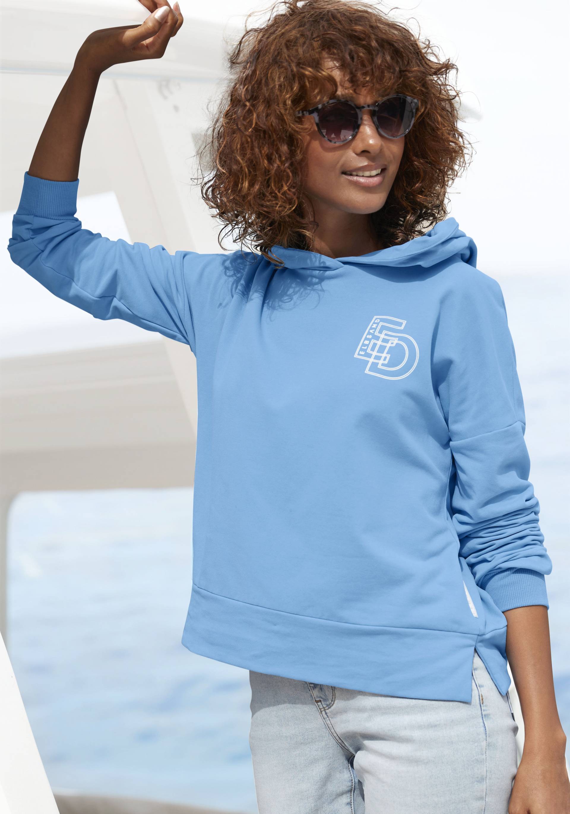 Elbsand Kapuzensweatshirt, mit grossem Logodruck auf dem Rücken, bequemer Hoodie aus Baumwolle Elbsand Kapuzensweatshirt, mit grossem Logodruck auf dem Rücken, bequemer Hoodie aus Baumwolle von Elbsand