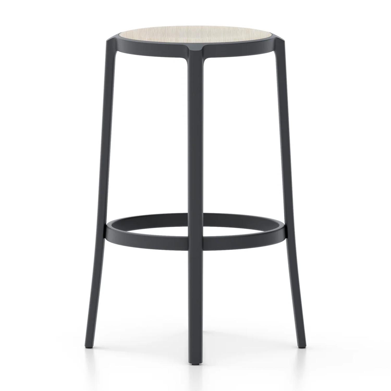 On & On Plywood Seat Barstool Barstuhl, Farbe black, Sitz holz, eiche von Emeco